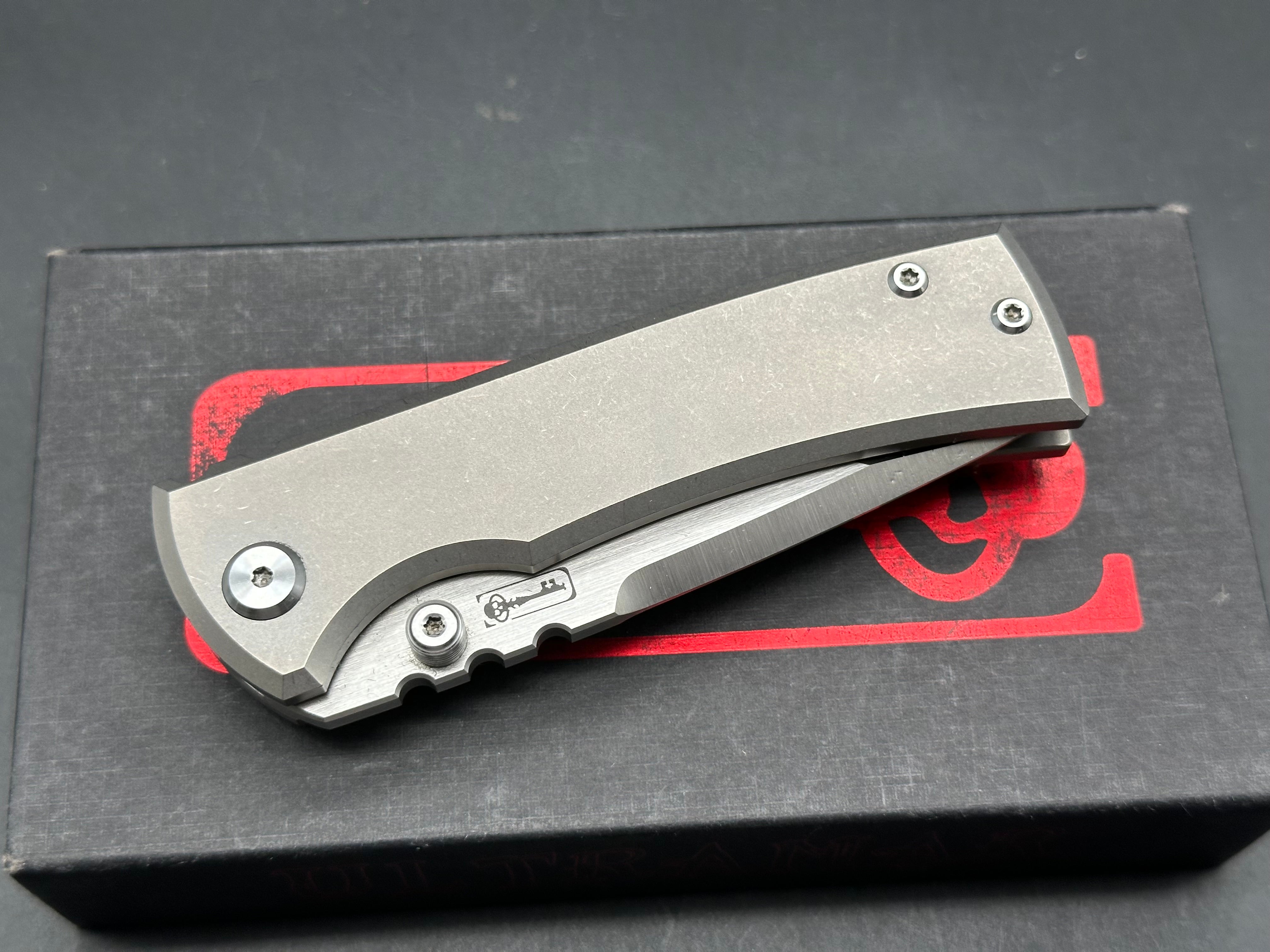 Chaves Redencion Street Tanto Knife - M390 Steel Blade & Titanium Handle - 3.25