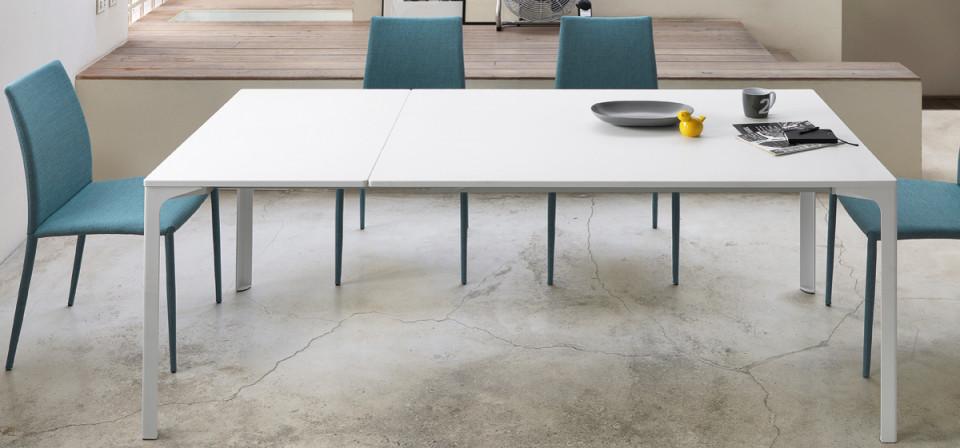 Midj Armando Modern Dining Table - Solid Wood Kitchen Table for 6 - Perfect for Family Dinners & Entertaining Guests