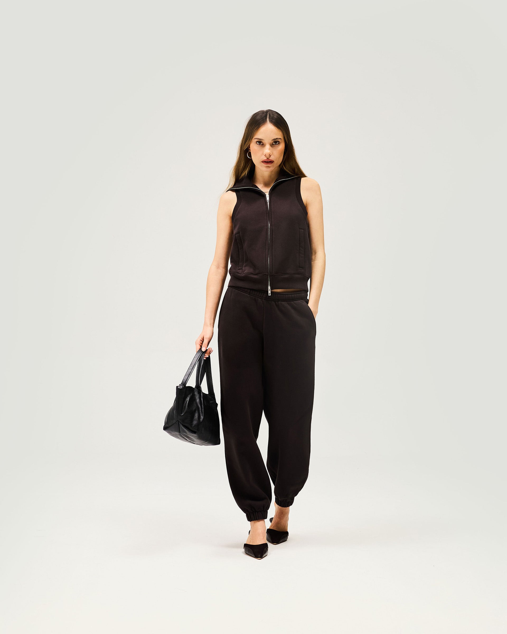 Owners Club Gilet Vest in Black Coffee - Stylish & Comfortable for Outdoor Activities & Casual Wear
