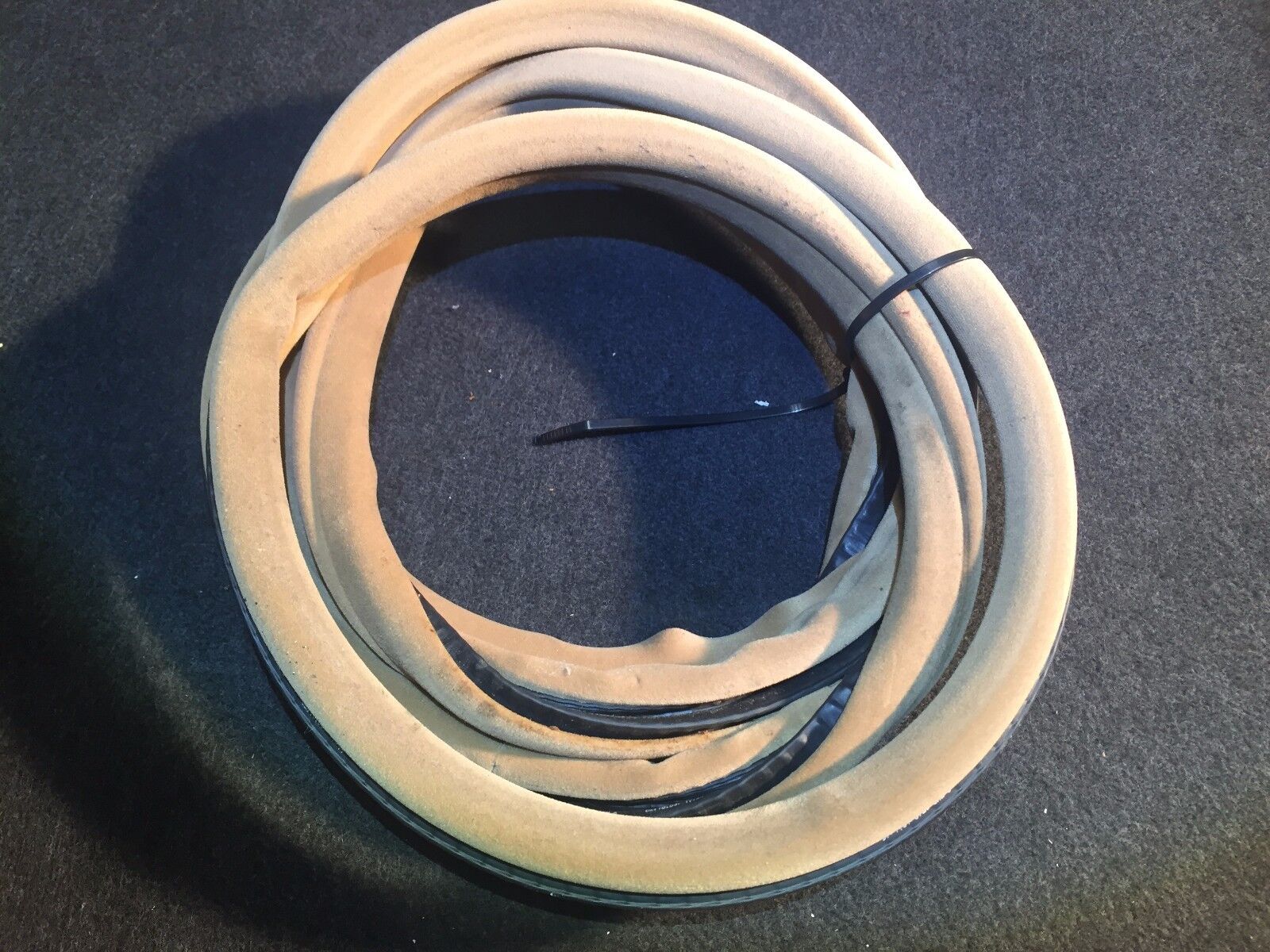 2002-2005 BMW 745i E65 Front Left Driver Side Door Weatherstrip Seal - Genuine OEM Replacement Part for Improved Weather Protection & Noise Reduction - Perfect for Car Restoration & DIY Auto Repair Projects