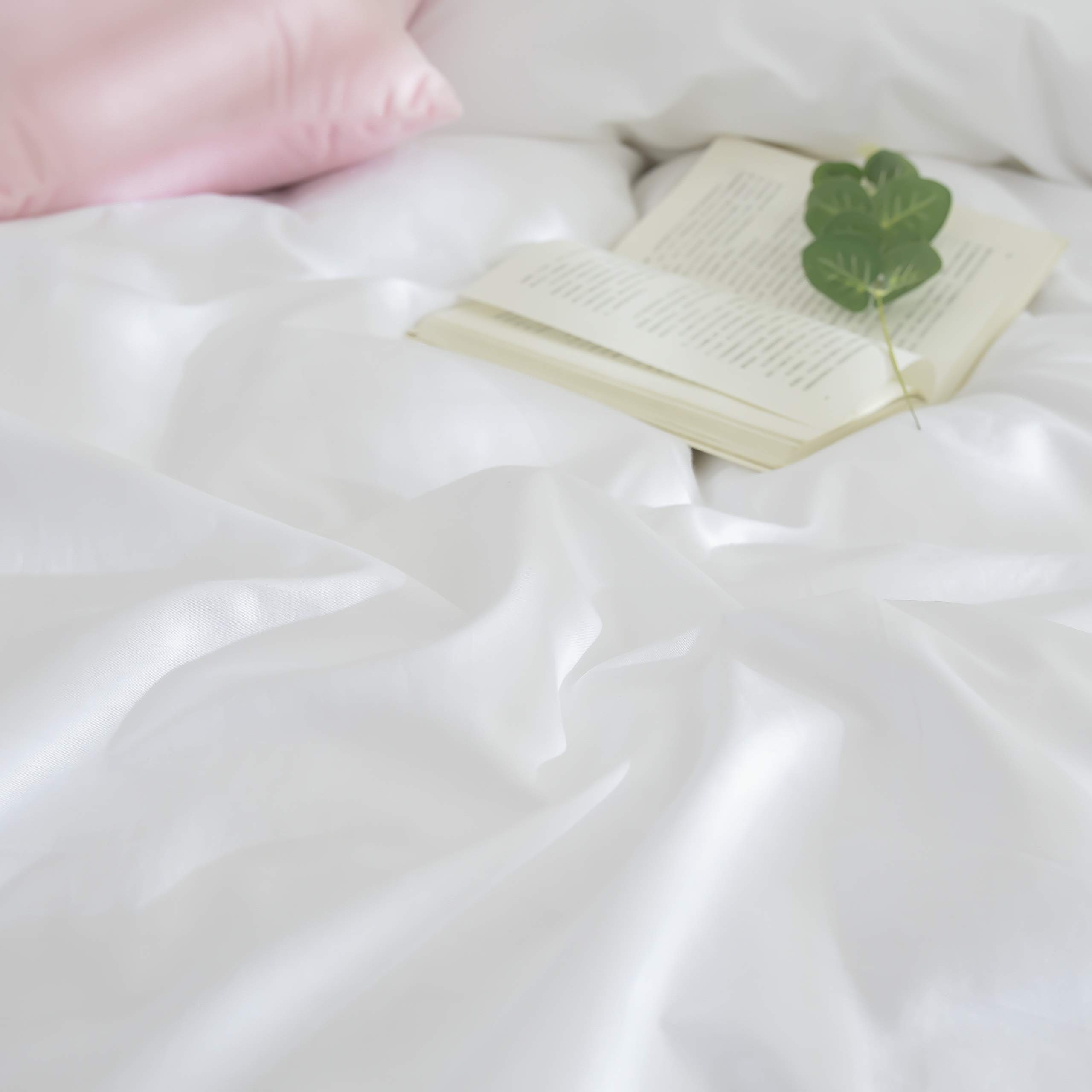 FADFAY 100% Cotton 600 TC White Lace Duvet Cover Set - Queen Size Farmhouse Bedding with Guipure Trim & Zipper Closure | Ultra Soft, Anti-Fade, Elegant & Romantic Boho Style | Perfect for Master Bedrooms, Guest Rooms & Cozy Farmhouse Decor
