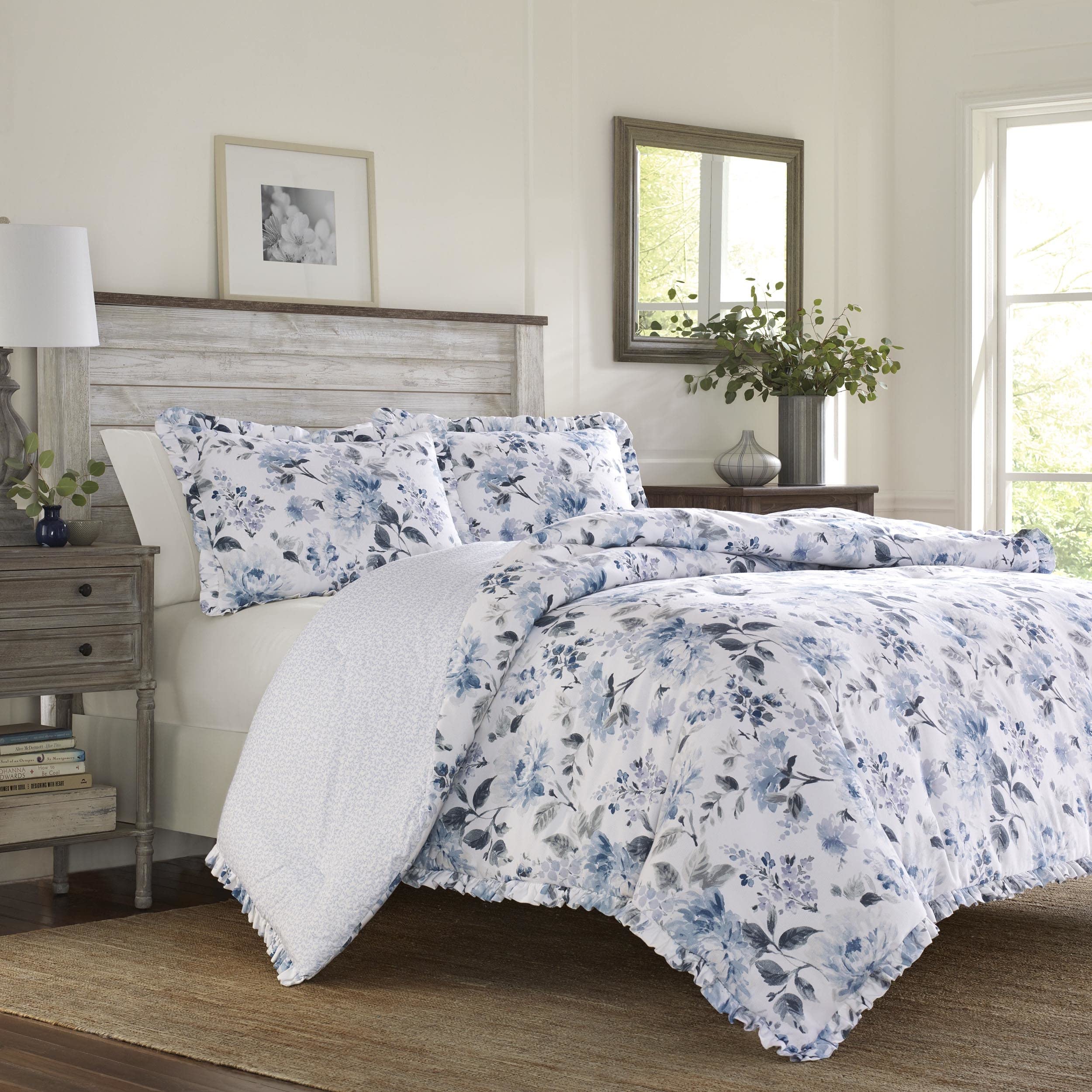Laura Ashley Home - Twin Comforter Set, Reversible 100% Cotton Bedding with Matching Sham, All-Season Luxury Bedding for Teens & Adults (Chloe Blue, Twin) - Perfect for Guest Rooms, Dorm Decor & Cozy Bedroom Makeovers