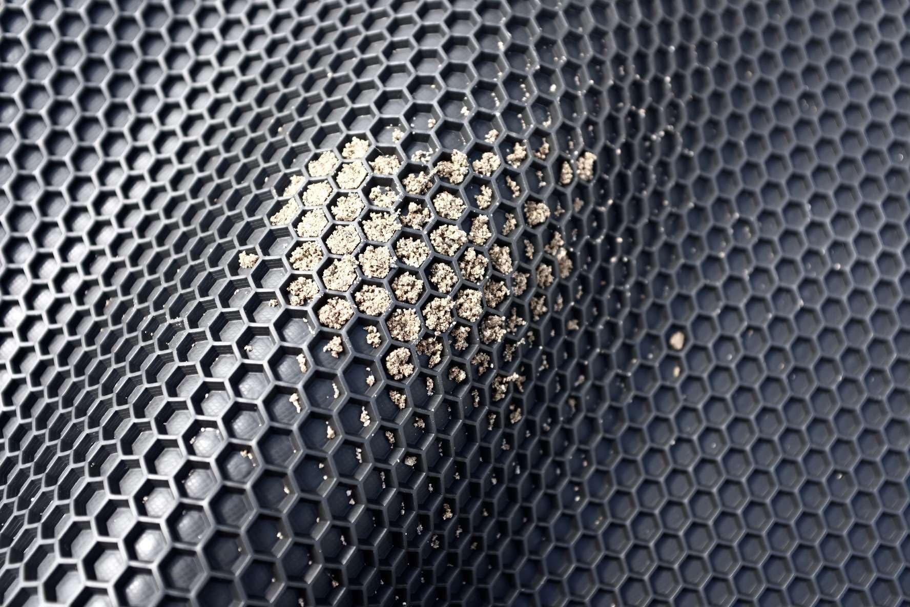 Universal Car Floor Mats - Hexagon Anti-Slip Design, Heavy Duty Waterproof & Easy Clean Dirt Catcher - Perfect for SUVs, Trucks & Sedans (Black, Driver Side, Large 1 Piece) - Ideal for All-Weather Protection & Messy Commutes