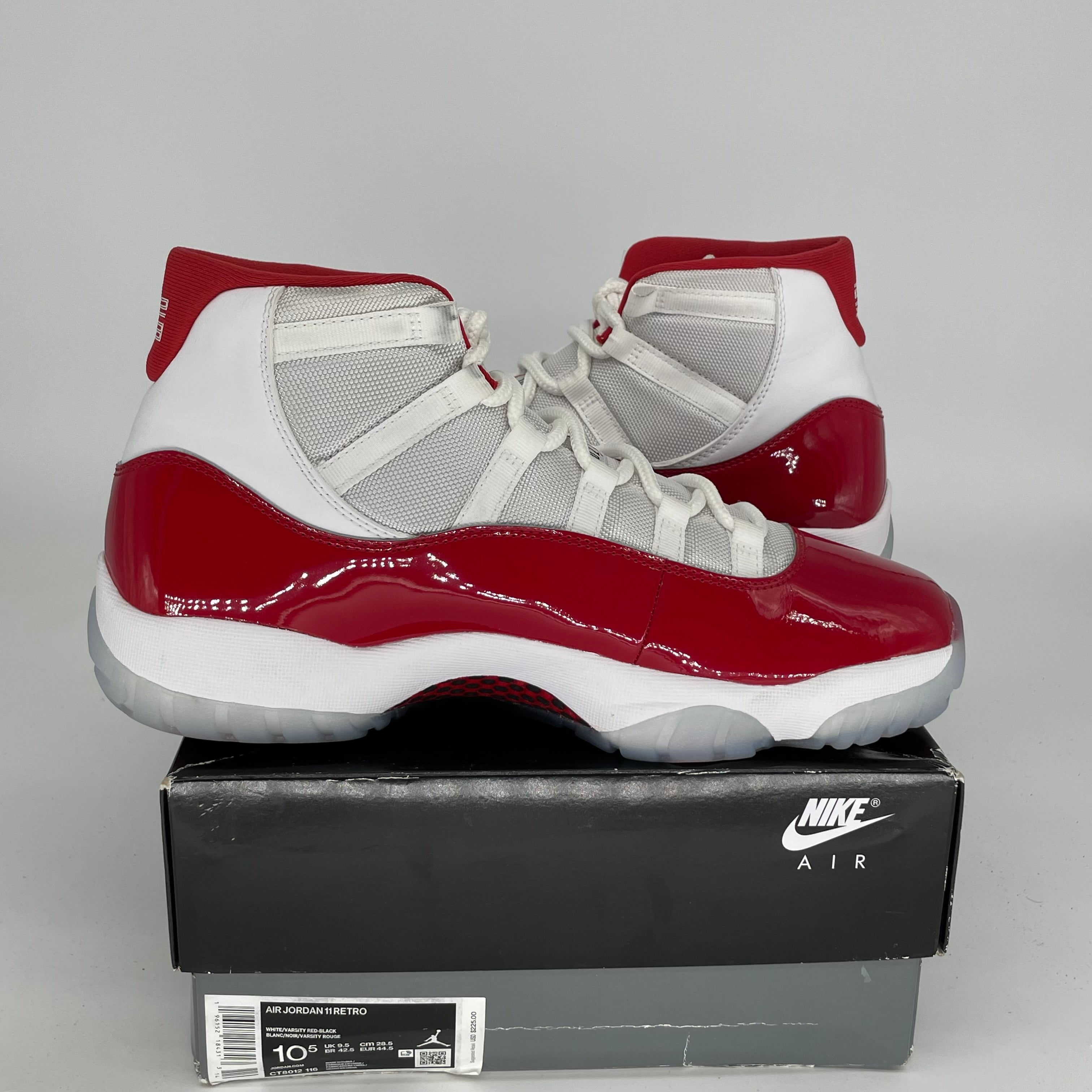 AIR JORDAN 11 Retro 