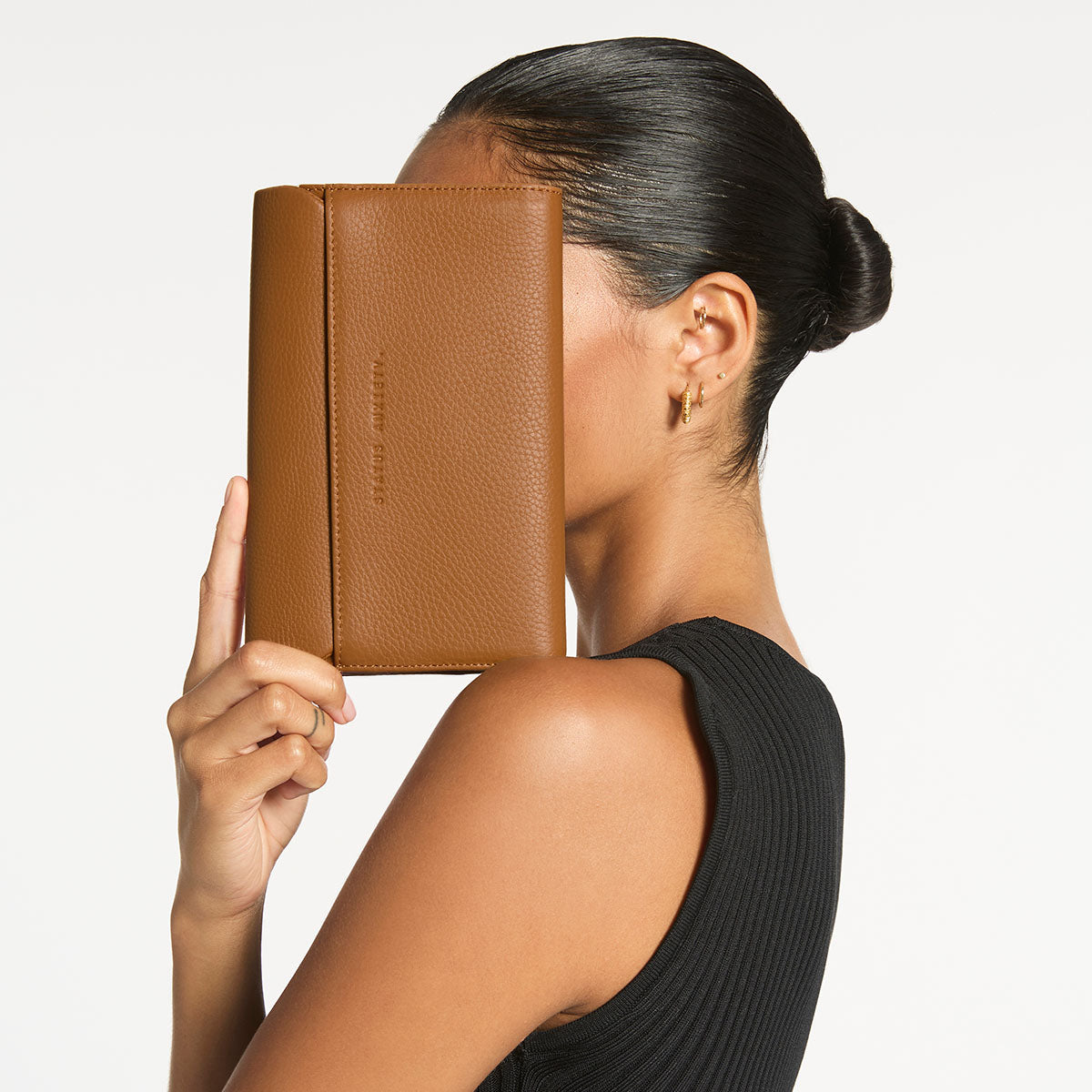 Premium Genuine Leather Remnant Wallet in Camel Color - Slim & Durable RFID Blocking Bifold Wallet for Men - Perfect for Everyday Carry, Travel & Business