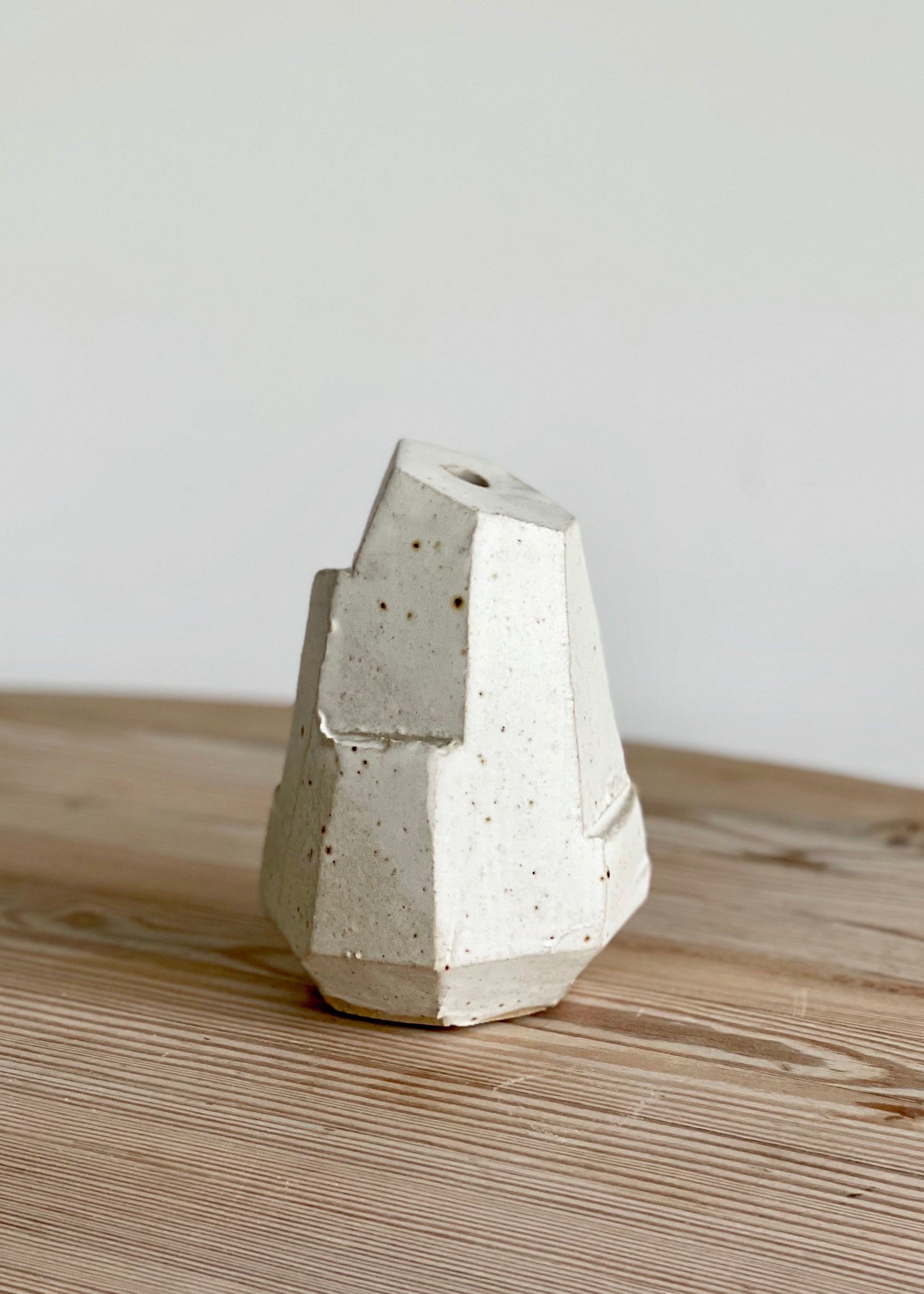 Handmade KLAY Copenhagen Kurinuki Ceramic Vase – Unique Japanese-Inspired Pottery for Home Decor, Floral Arrangements & Modern Interior Design