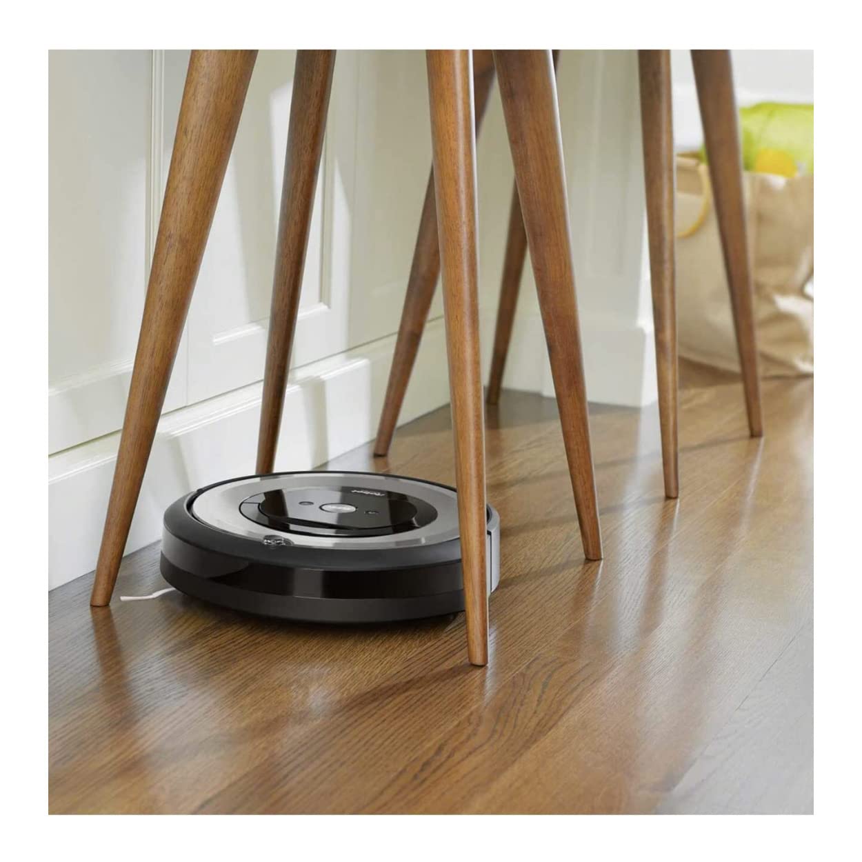 iRobot Roomba e5 (5134) Wi-Fi Connected Robot Vacuum - Smart Self-Charging Vacuum Cleaner for Pet Hair, Hard Floors & Carpets - Perfect for Home, Office & Apartment Cleaning