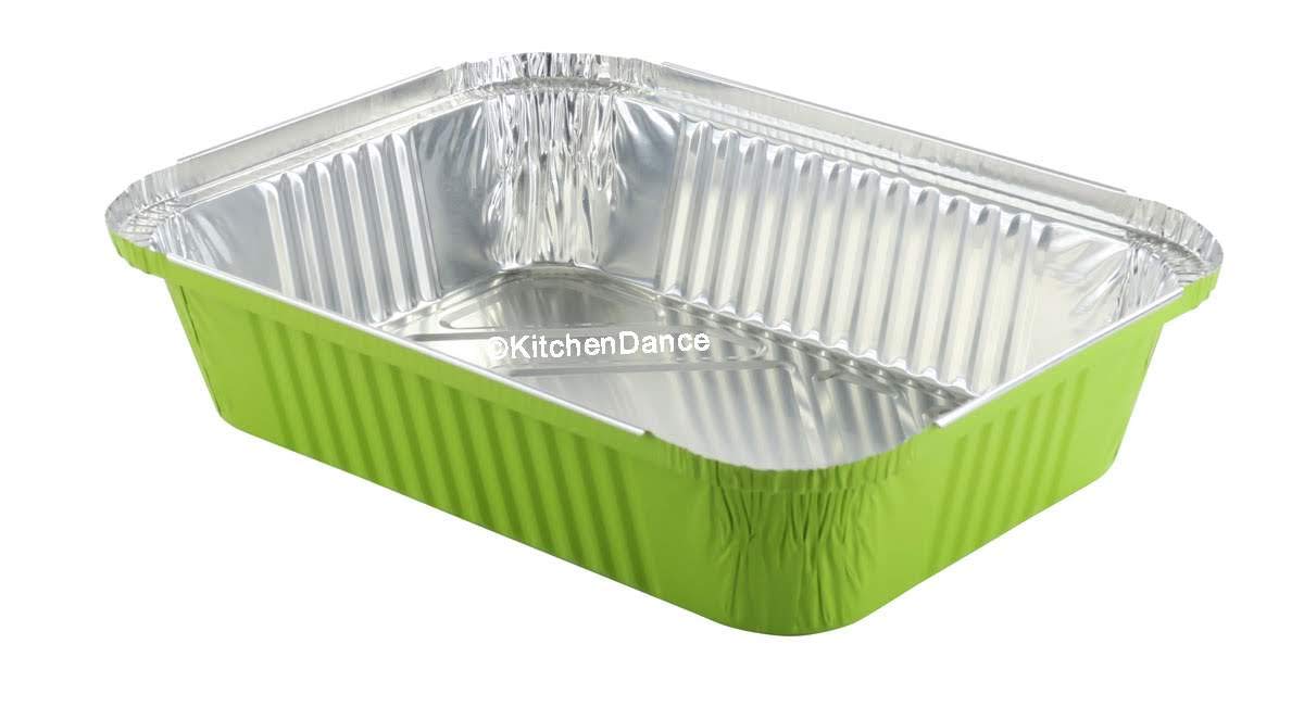 KitchenDance 3.75 lbs Colored Aluminum Pans with Board Lids - Heavy Duty Aluminum Casserole Pans with Lids for Cooking, Freezing & Food Storage - Reusable To-Go Containers for Parties, Catering & Meal Prep (3227L)