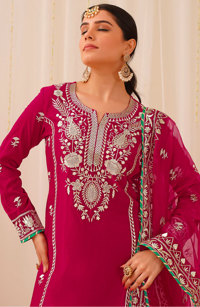 Elegant Pink Silk Blend Designer Kurta Set for Women | Stylish Indian Ethnic Wear for Parties, Weddings & Festivals