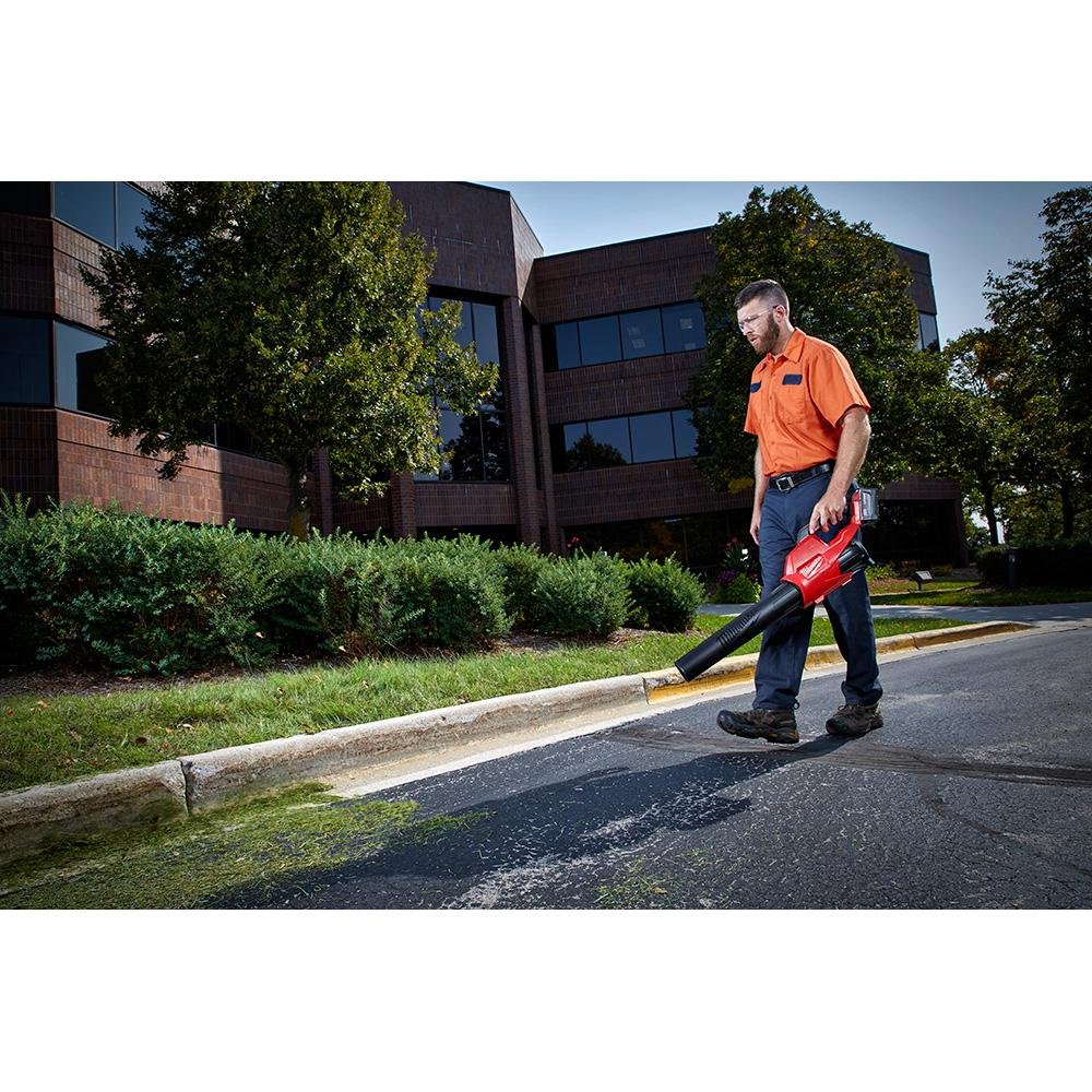 Milwaukee M18 FUEL 18V Cordless Leaf Blower - 450 CFM, 120 MPH, Brushless Motor, Battery Sold Separately - Perfect for Yard Cleanup, Driveway Clearing & Outdoor Debris Removal