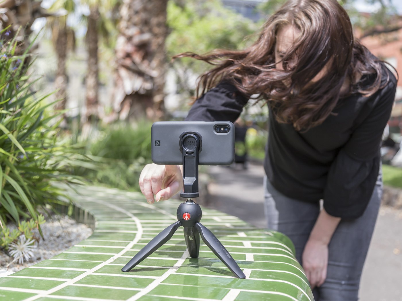 Premium Tripod Adapter Kit for iPhone - Universal Mount for iPhone 11/12/13/14/15 Pro Max - Stable Photography & Video Shooting for Vlogging, Live Streaming & Content Creation