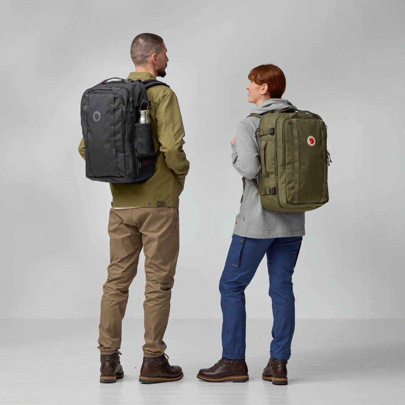 Fjallraven Farden Carry On Backpack - Lightweight Travel Backpack for Men & Women, Water-Resistant Hiking Daypack - Perfect for Airplane, Camping, and Outdoor Adventures