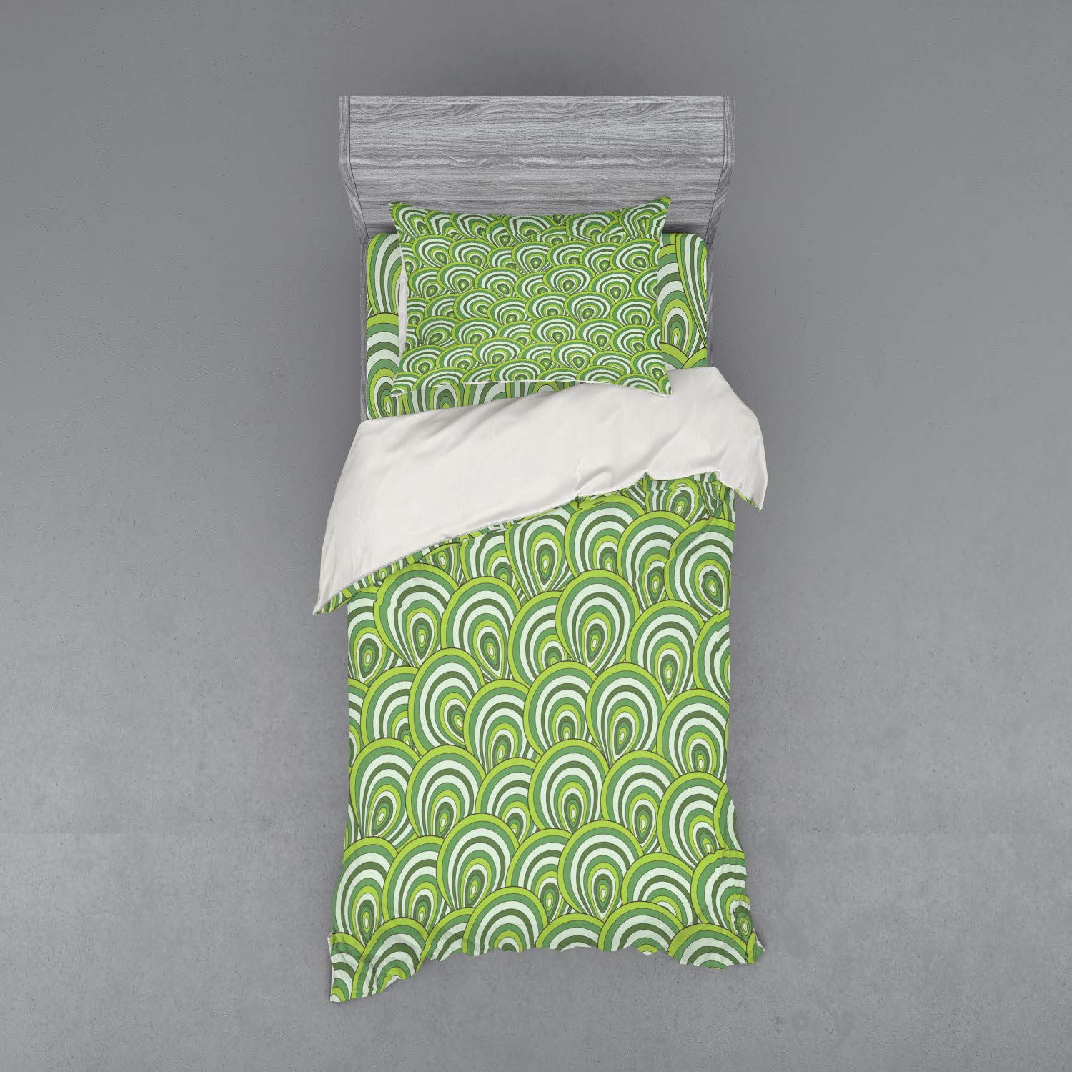Ambesonne Peacock Feather Duvet Cover Set - Green Wildlife Design with Bullseye Circles, 3-Piece Twin Size Bedding (Duvet Cover + Sham + Fitted Sheet) in Apple & Fern Green - Perfect for Bohemian & Nature-Inspired Bedrooms