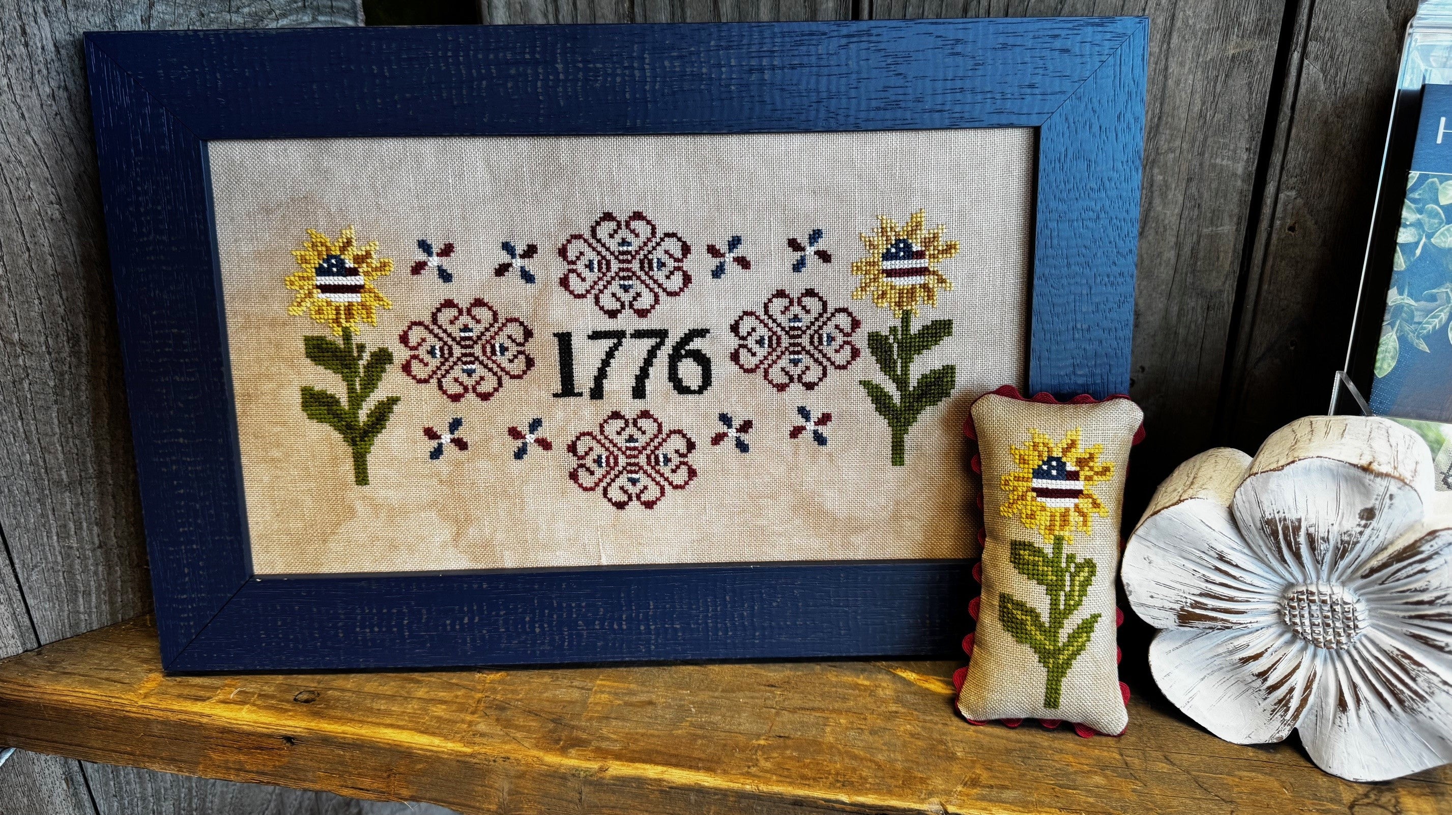 Patriotic Sunflowers Pattern - American Flag & Sunflower Design for Home Decor, Gifts & Patriotic Events | Perfect for Wall Art, Throw Pillows & DIY Crafts