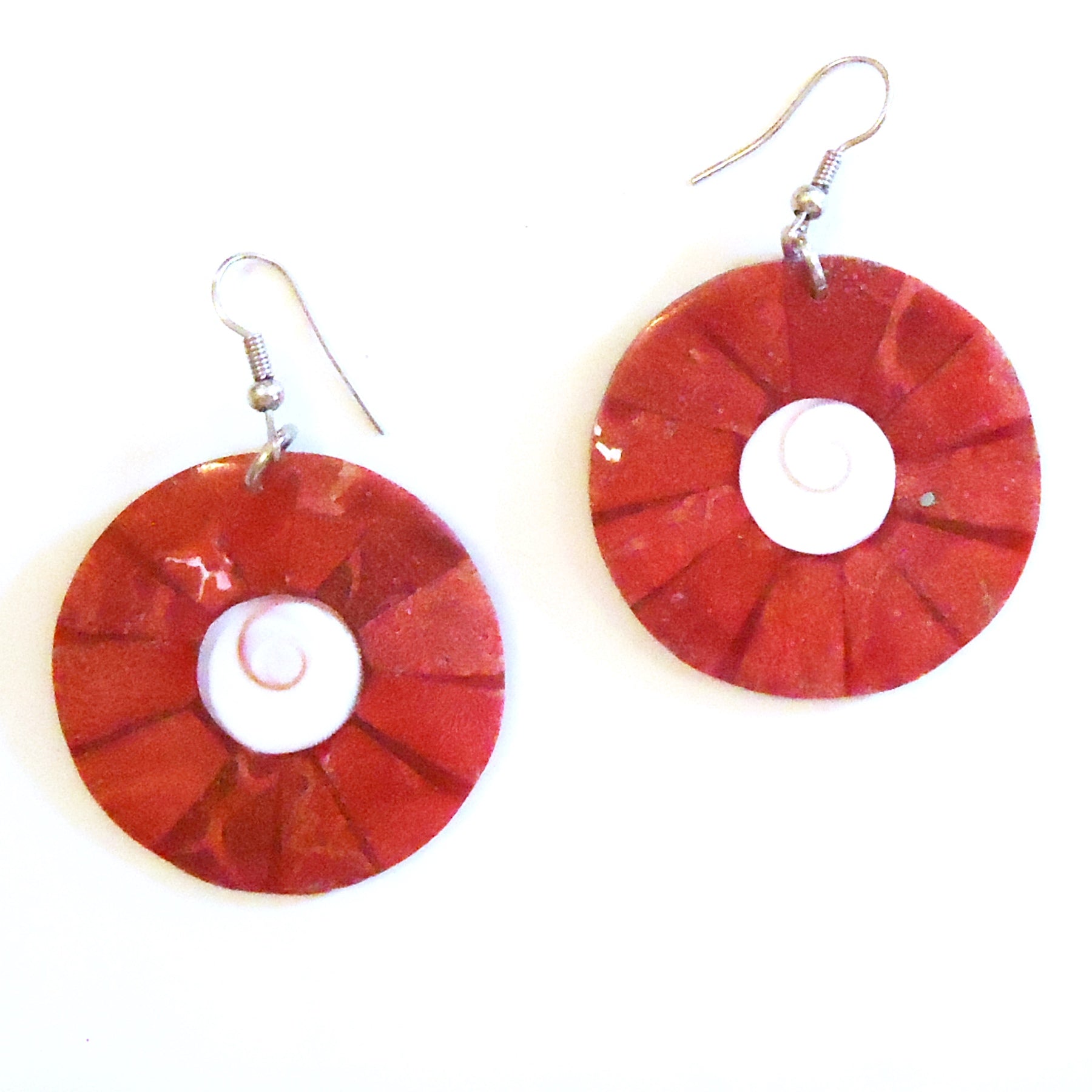 Round Shell Earrings for Women - Natural Red Seashell Dangle Earrings for Beach Party, Boho Style & Summer Outfits