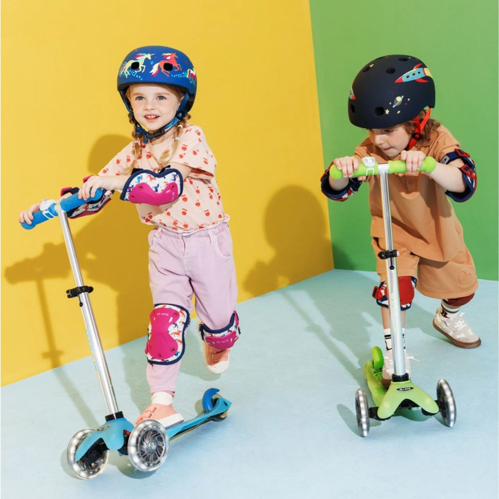 Micro Mini Deluxe Glow LED Scooter for Kids - Light Up Electric Ride On Toy for Boys & Girls Ages 3-8 - Perfect for Nighttime Fun, Outdoor Play, and Birthday Gifts
