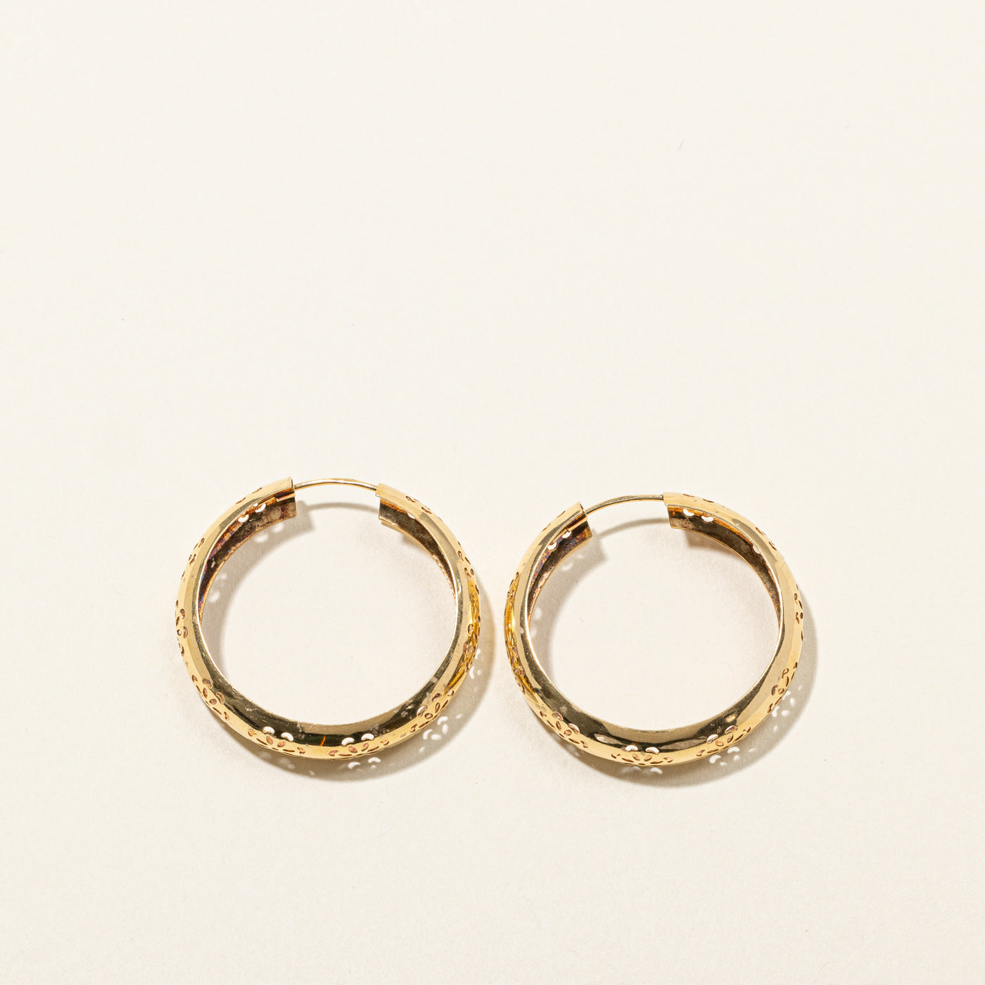 Textured Hoop Earrings for Women - Trendy Gold & Silver Boho Chunky Hoops - Perfect for Everyday Wear, Parties & Gifts
