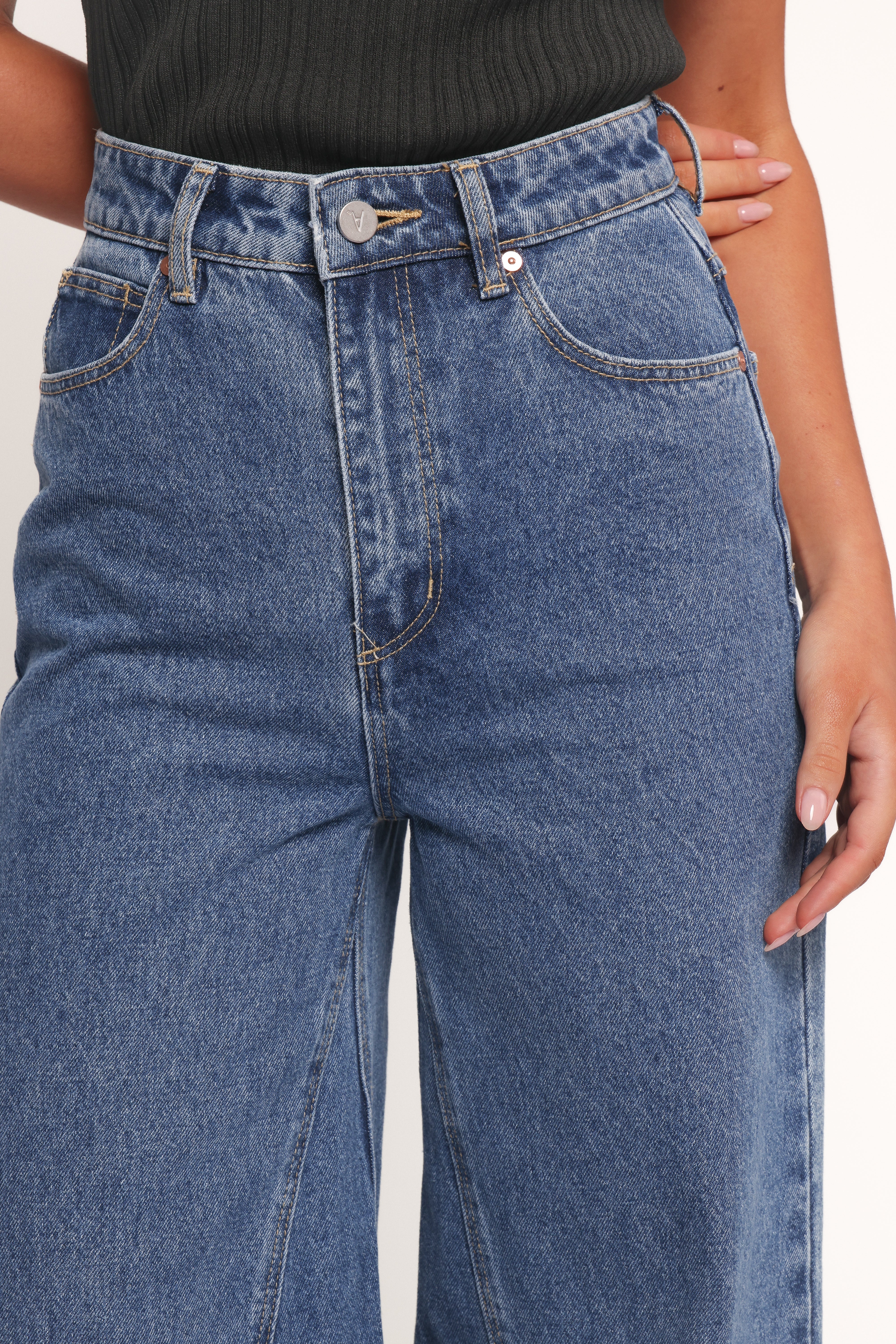 Abrand 94 Super Wide Chantell - Stylish Comfort for Everyday Wear | Perfect for Work, Casual Outfits & Special Occasions