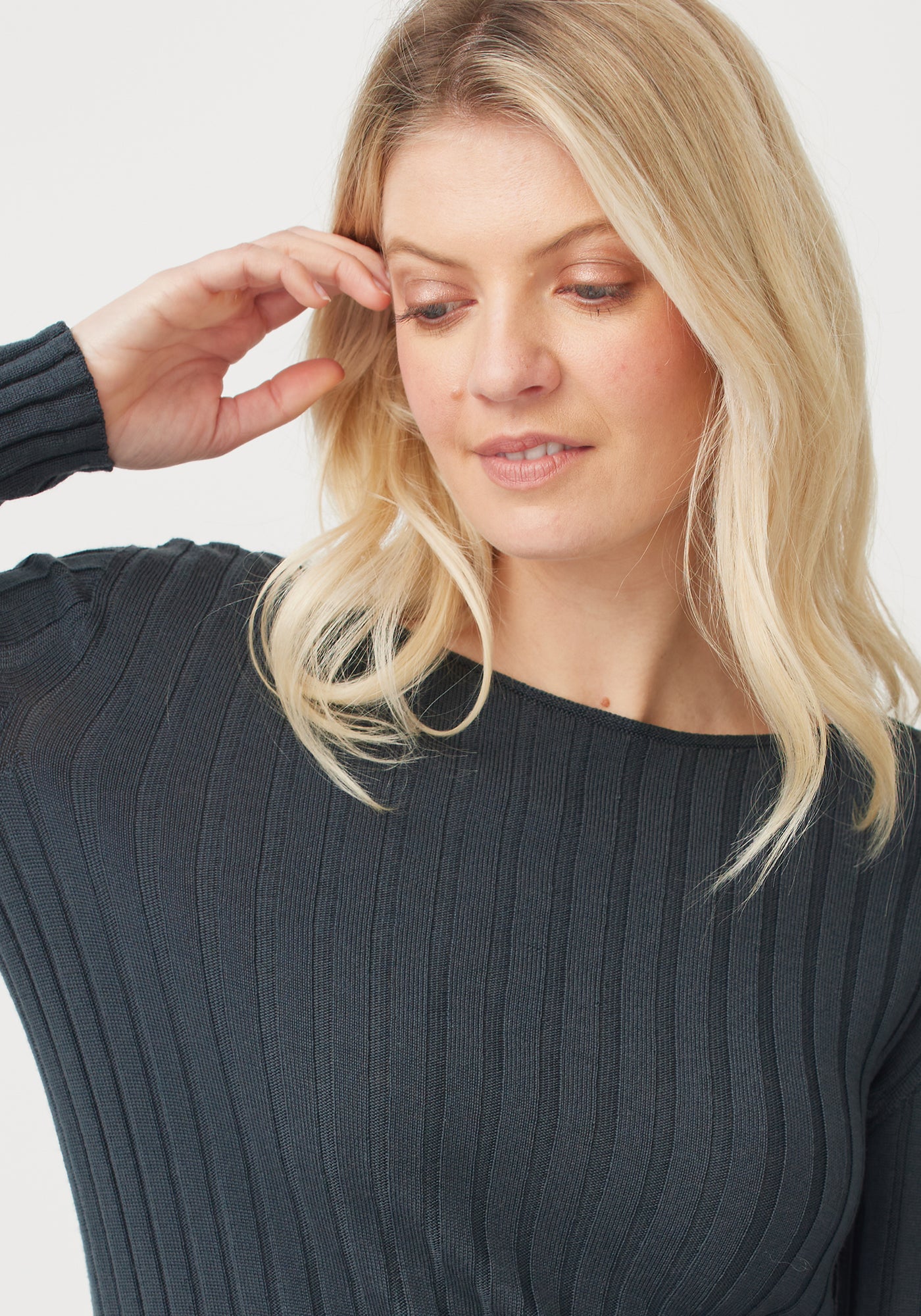Nami Rib Crew 100063 - Women's Comfortable Ribbed Knit Sweater | Perfect for Casual Wear, Office Outfits & Fall Fashion