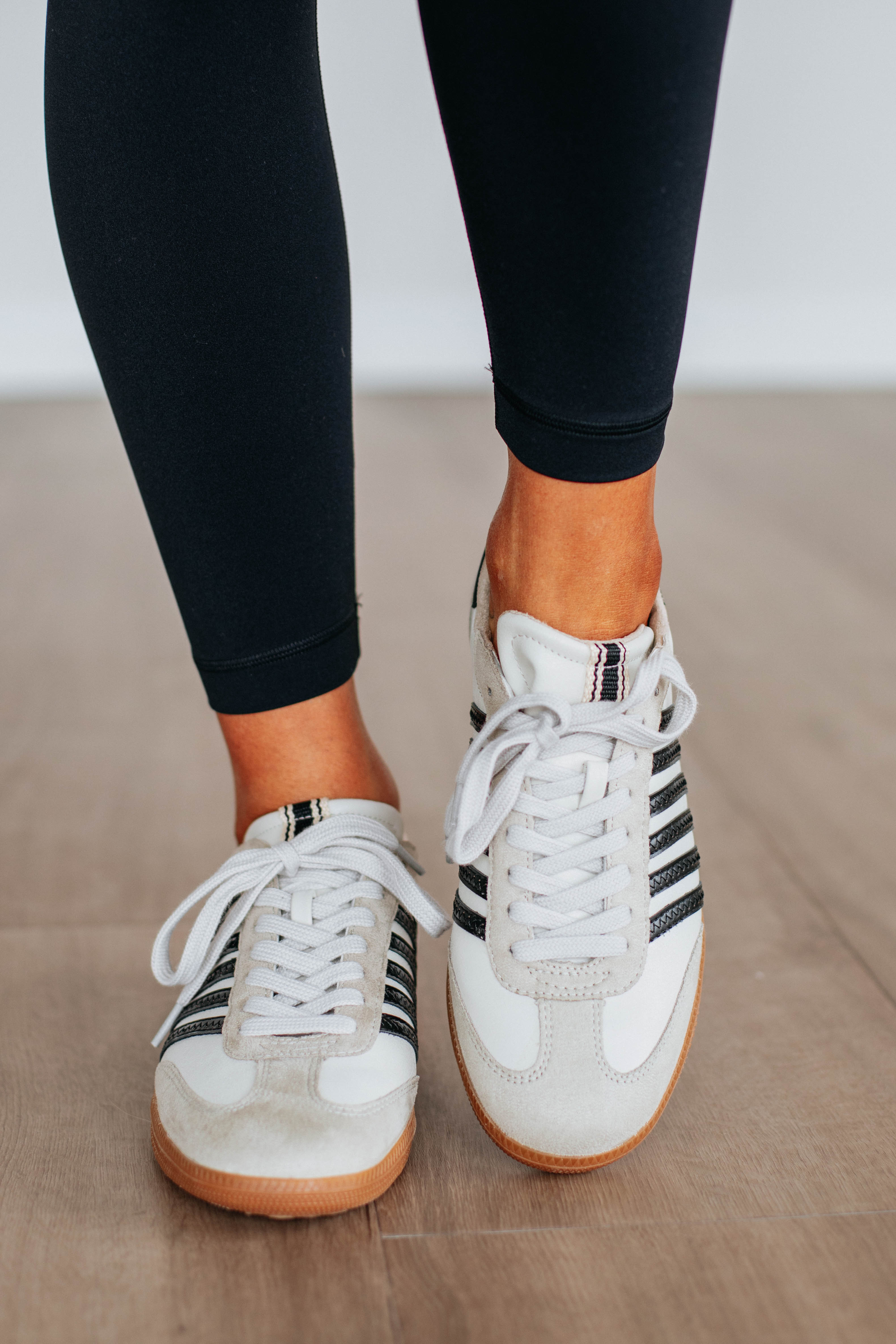 Trendy Black Mix Sneakers for Women & Men - Stylish & Comfortable Walking Shoes for Casual Outfits & Everyday Wear