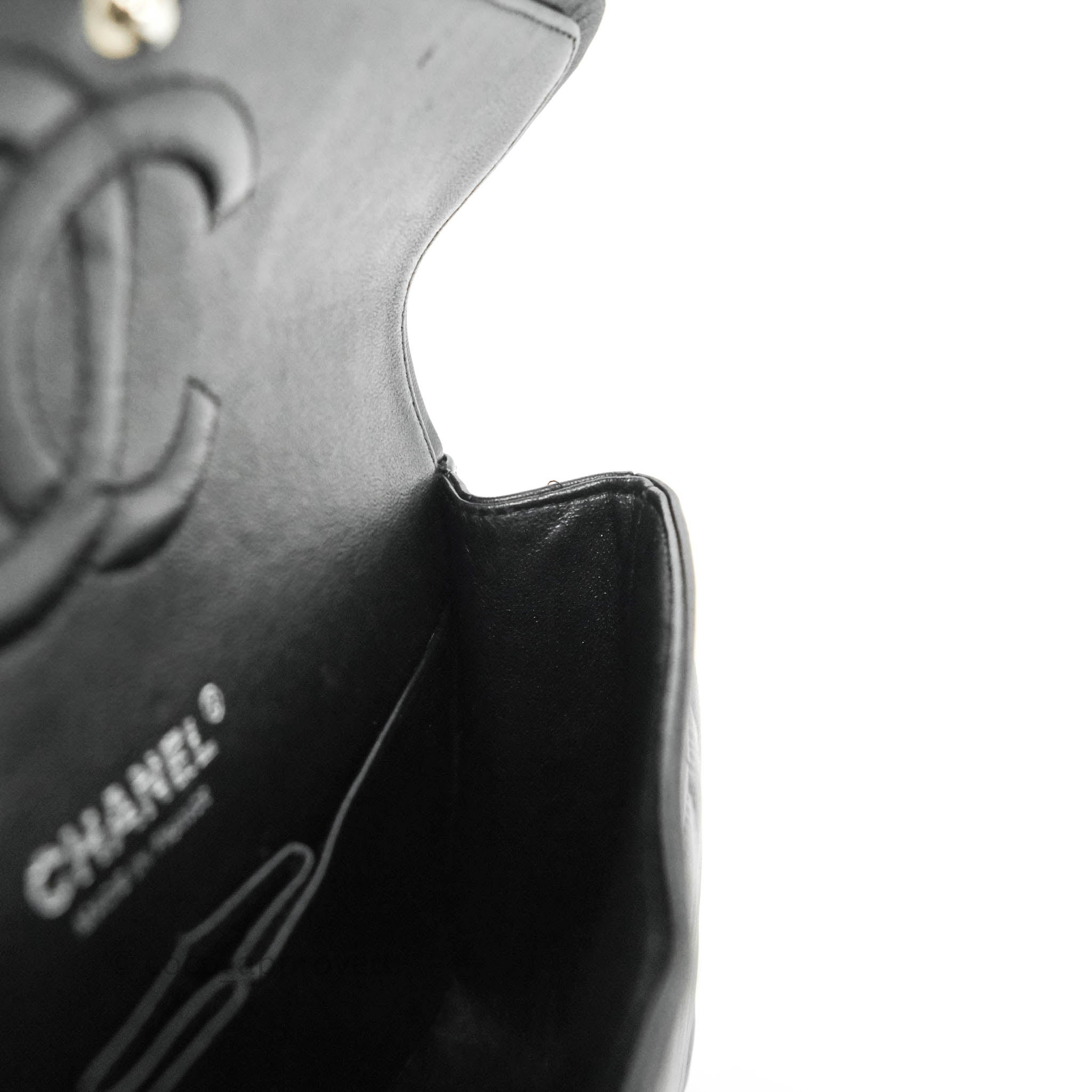 Chanel Classic Chevron M/L Medium Double Flap Bag in So Black Lambskin Leather - Luxury Handbag for Women, Perfect for Evening Events & Special Occasions