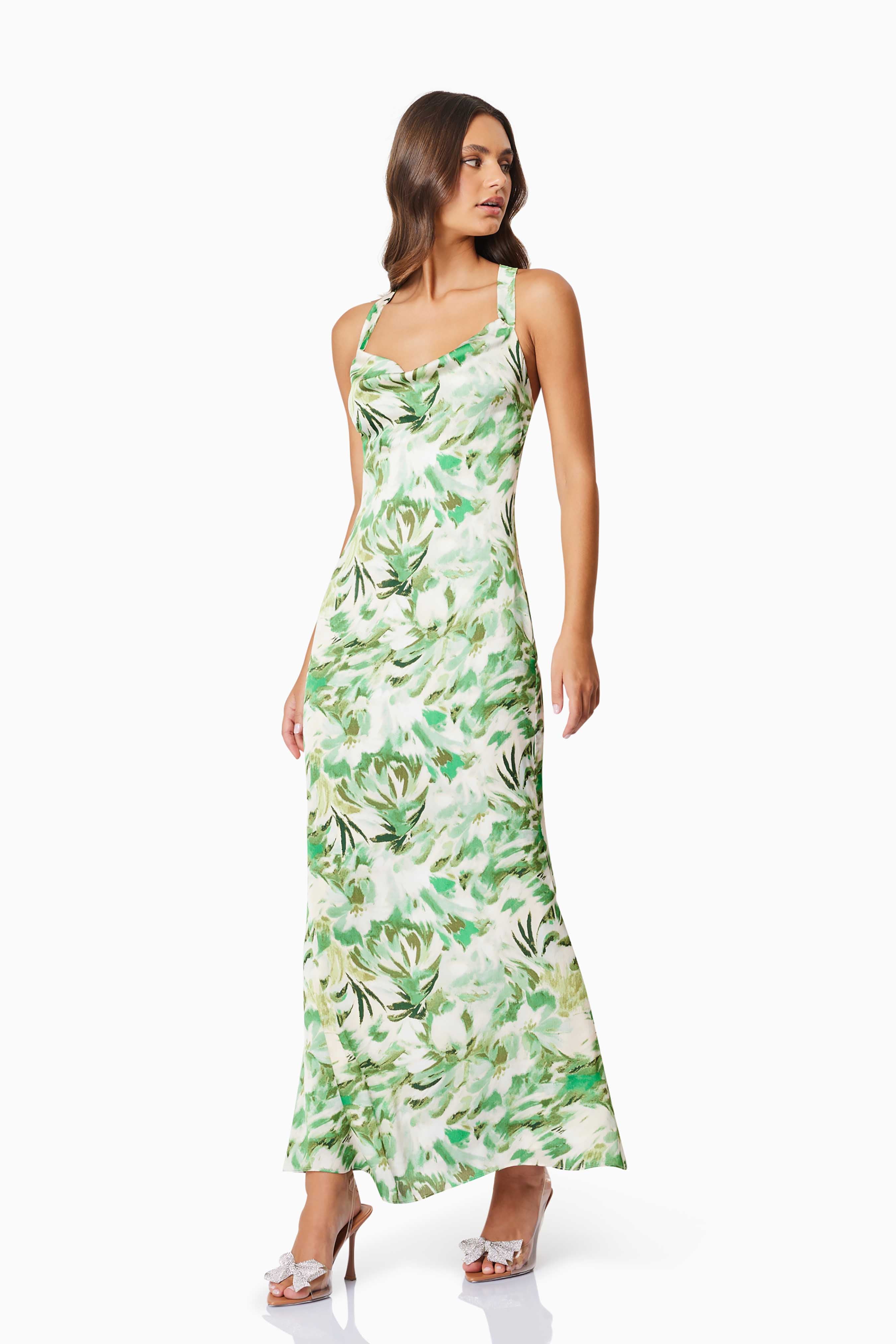 Georgia Cocktail Dress - Elegant Women's Party Dress for Evening Events, Weddings & Special Occasions | Flattering A-Line Silhouette with V-Neck & Knee-Length Hem