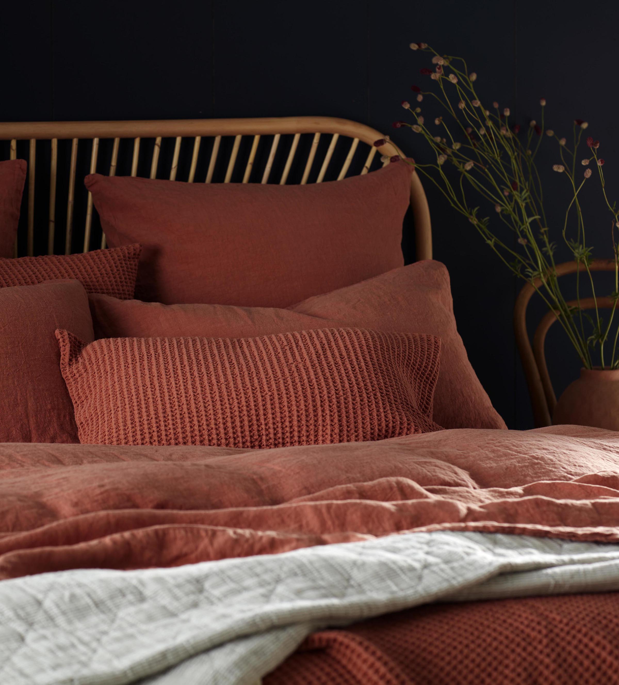Premium 100% Linen Bedding Set - Breathable & Soft Natural Flax Sheets for Comfortable Sleep - Perfect for Summer Nights & Eco-Friendly Home Decor
