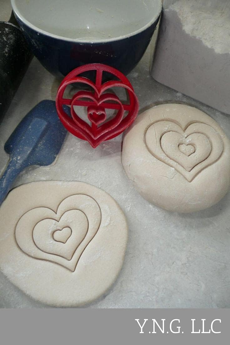 Heart Design Concha Cutter - Authentic Mexican Sweet Bread Stamp Tool - Made in USA (PR4397, Red) - Perfect for Baking Pan Dulce, Conchas, and Traditional Mexican Pastries