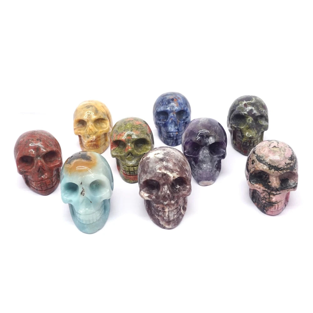 2 Pack Skull Statue Figurines - Natural Crystal Stone Chakra Healing Gemstone Sculpture for Home Decor, Halloween Party Decoration & Spiritual Gift (Perfect for Meditation Space, Yoga Room & Gothic Decor)