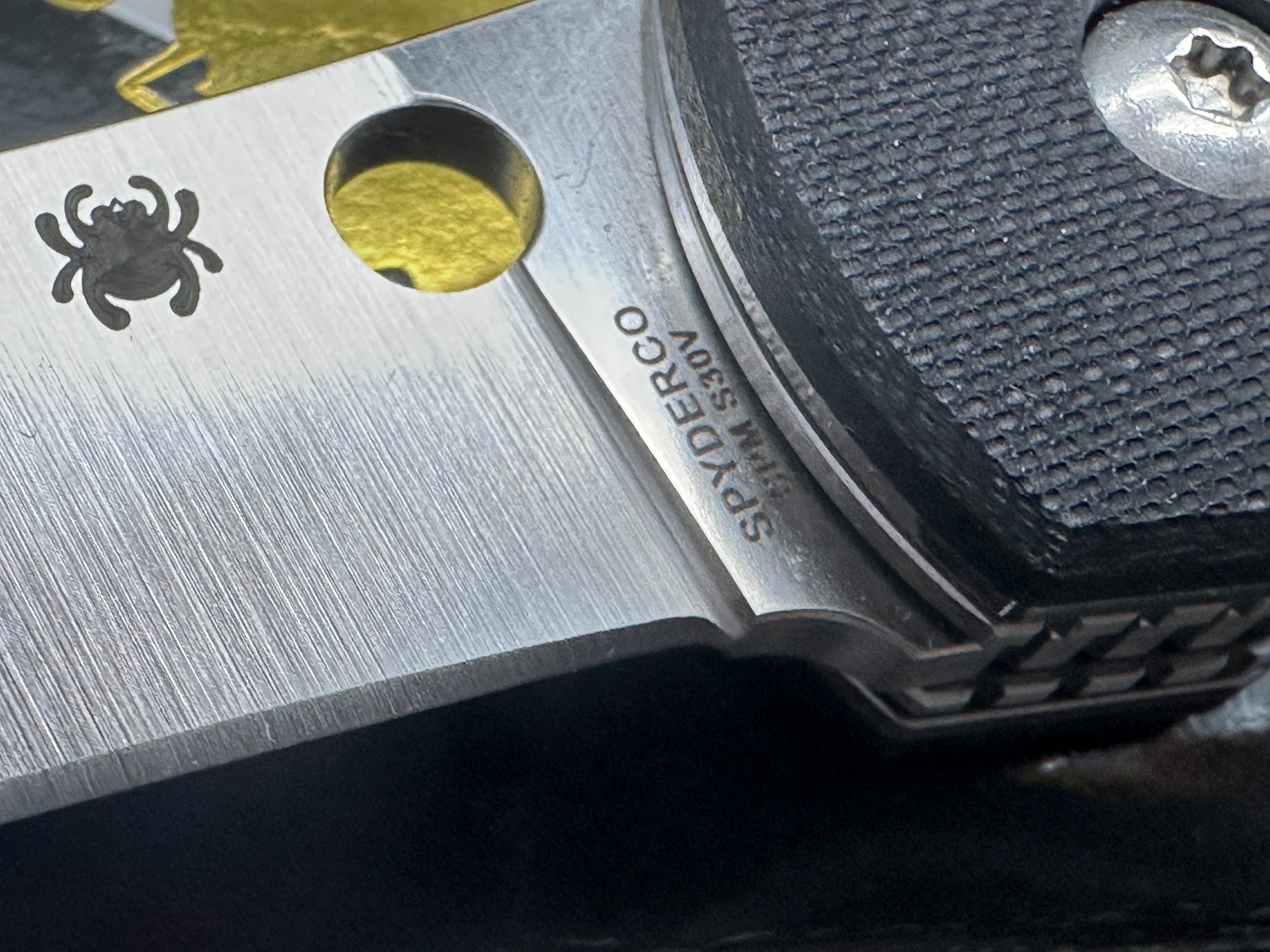 Spyderco Janisong Folding Knife - High-Quality EDC Pocket Knife for Outdoor, Camping & Everyday Use