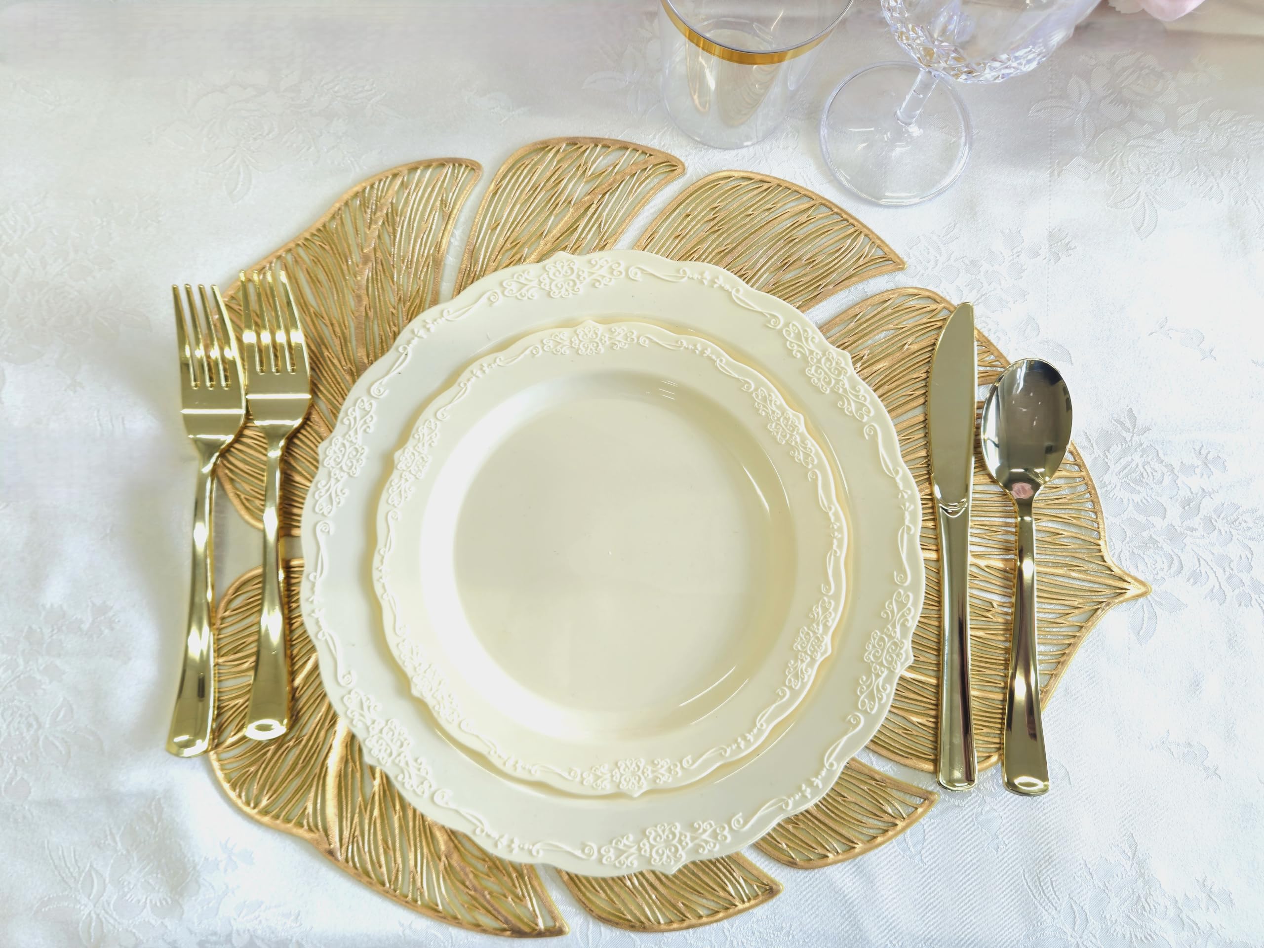 120-Piece Pressed Vinyl Metallic Placemats Set - Elegant Gold Table Mats for Weddings, Parties & Special Events - Premium Waterproof & Reusable Placemats for Dining Table Decor, Centerpieces & Home Entertaining