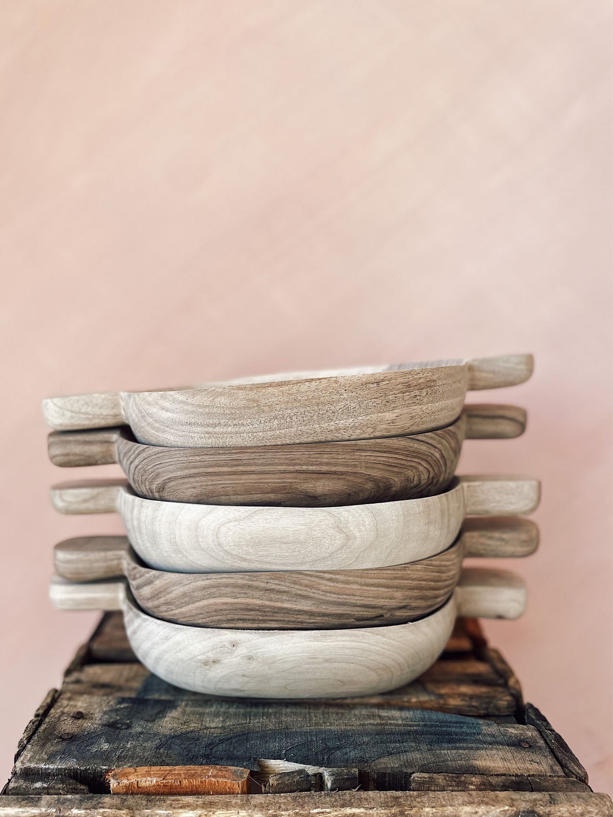 Premium Handcrafted Walnut Wood Bowl with Double Handles - Perfect for Serving Salads, Fruits, and Snacks - Elegant Kitchen & Dining Decor