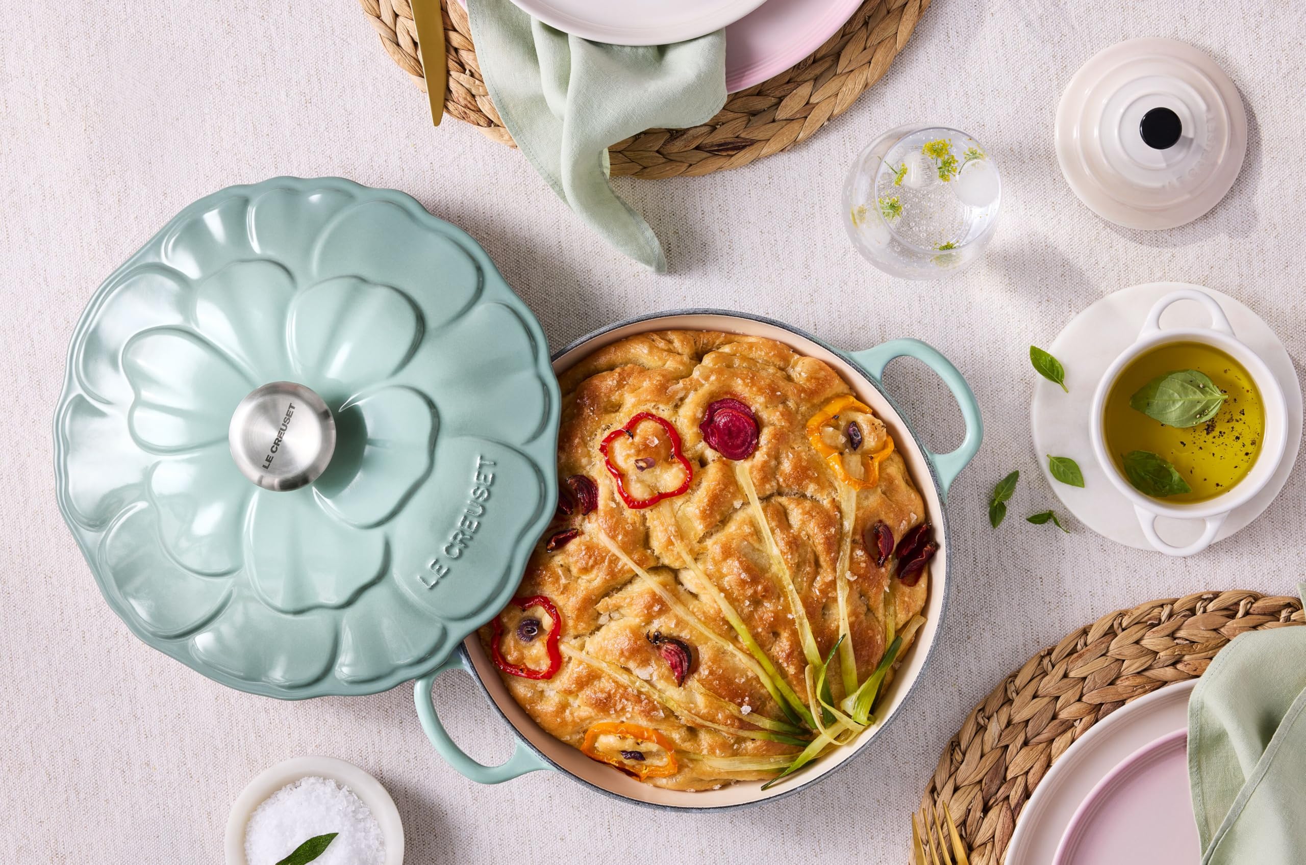 Le Creuset Signature Enameled Cast Iron Petal Braiser 2.25 Quart - Sea Salt Color | Dutch Oven for Braising, Roasting & Sautéing | Perfect for Stovetop, Oven & Table Serving