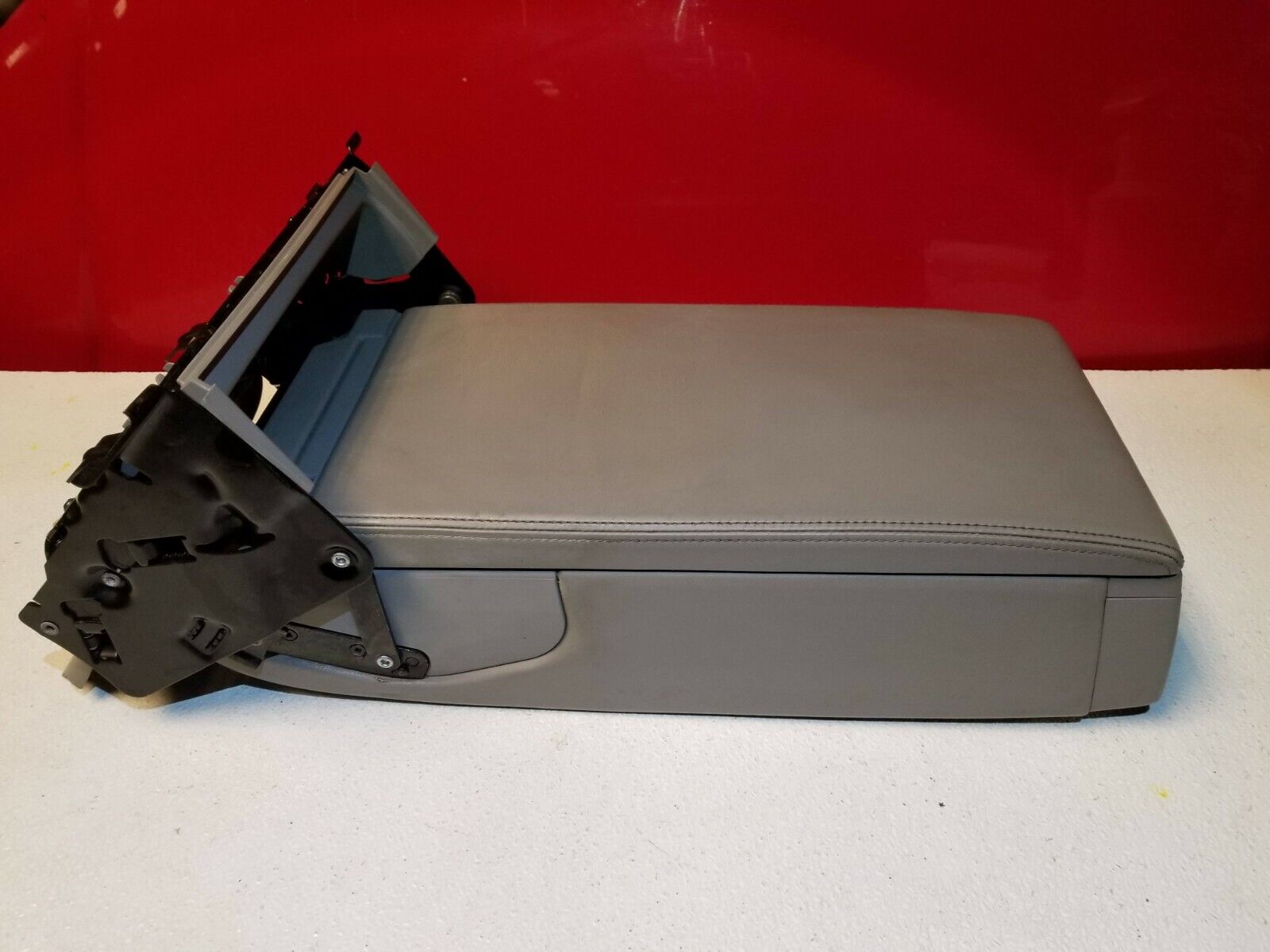 Original & Replacement 04-07 Audi A8 Rear Seat Armrest with Cup Holder - OEM Quality - Perfect for Road Trips & Luxury Car Interior Upgrade
