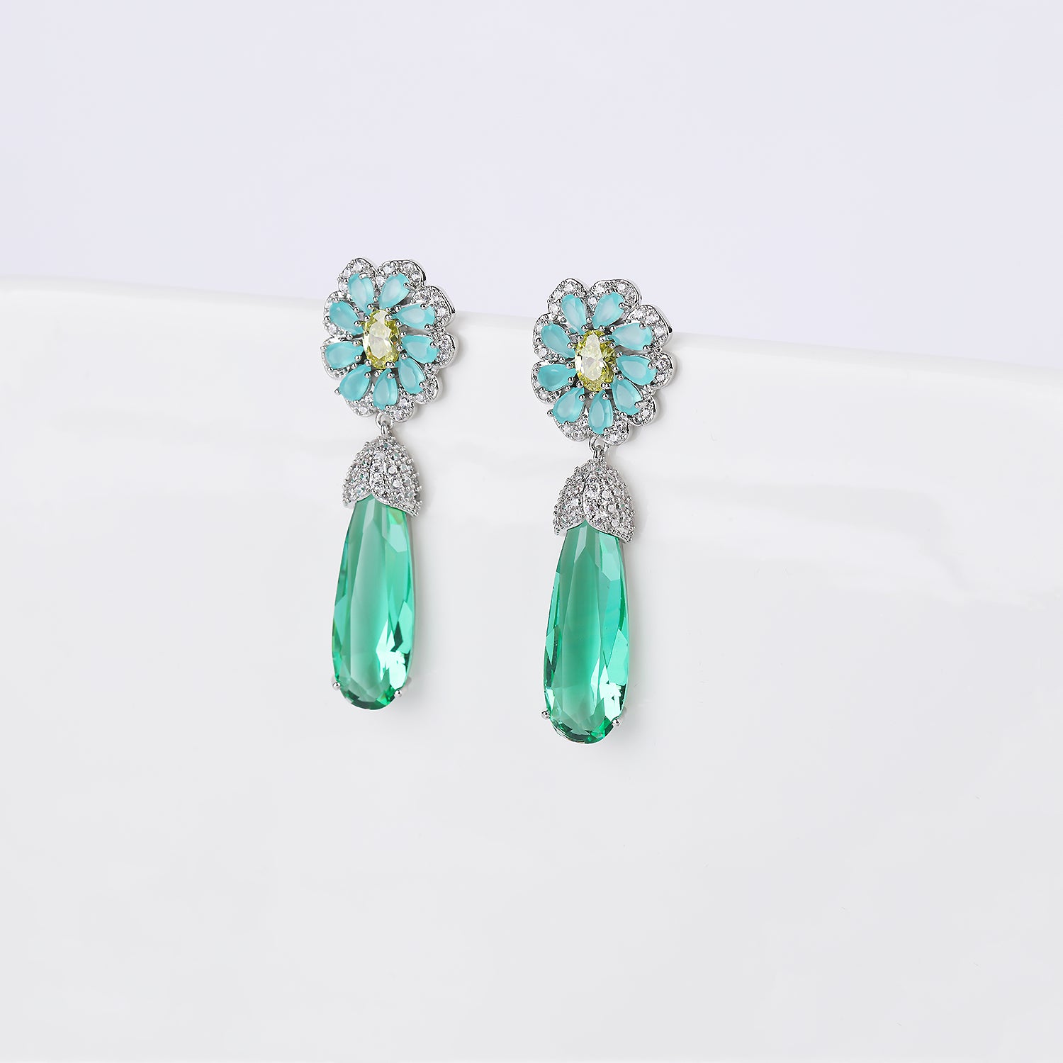 Stylish Zircon Round Flower Drop Earrings for Women - Elegant Party Jewelry for Girls' Night Out, Weddings & Special Occasions - CE1194