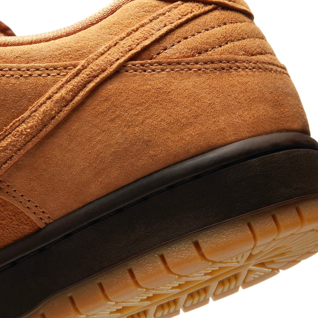 Nike Dunk SB Low Pro Flax Brown Skateboarding Shoes - Men's Casual Sneakers for Streetwear & Skateboarding | Perfect for Urban Fashion & Skate Park Sessions