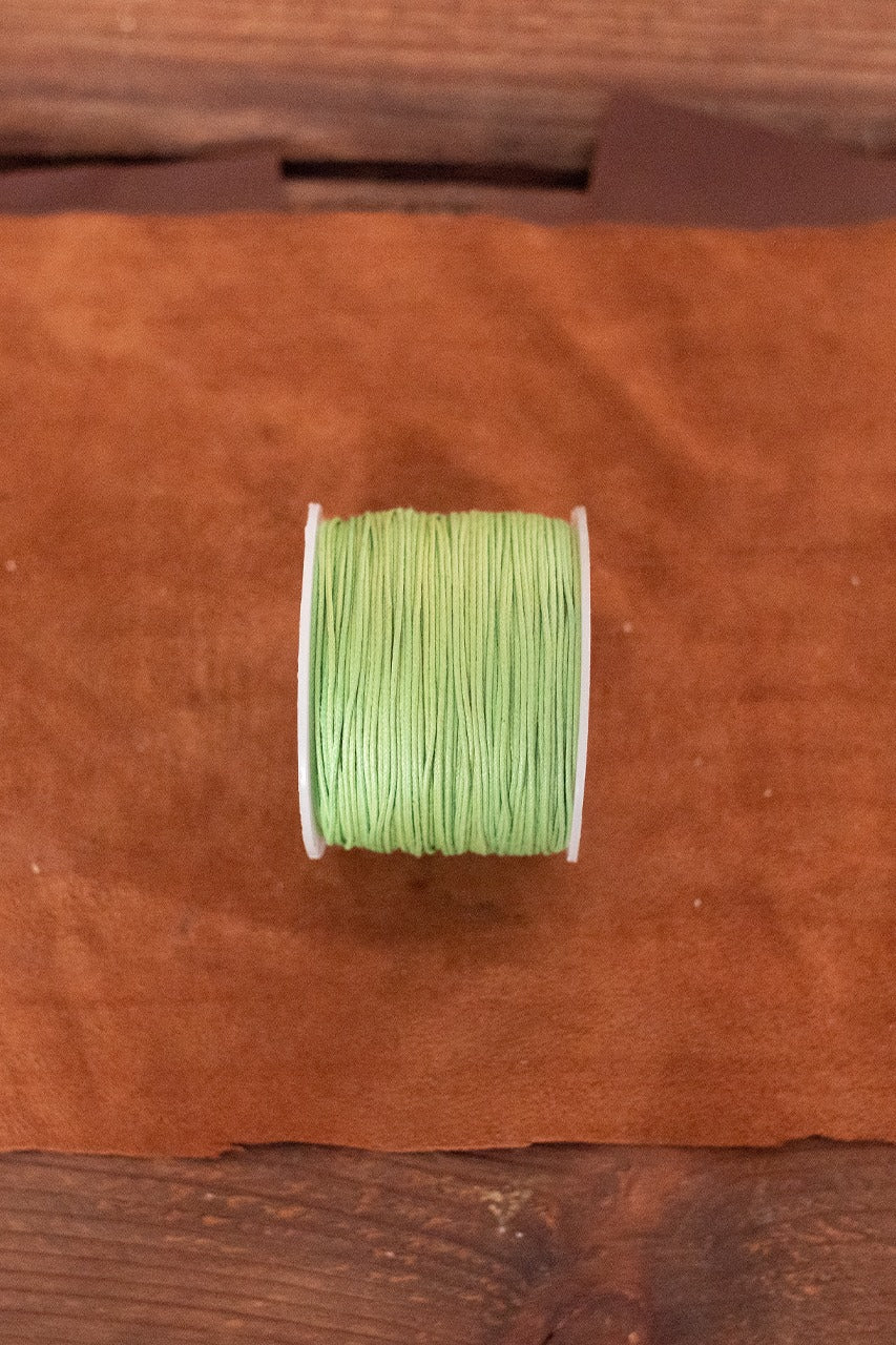 Premium 0.7mm & 0.9mm Saddler Yarn - 100m Parrot Green Leather Craft Thread for Hand Stitching, Leatherworking, and DIY Projects - Perfect for Saddles, Bags, Shoes & Upholstery Repair