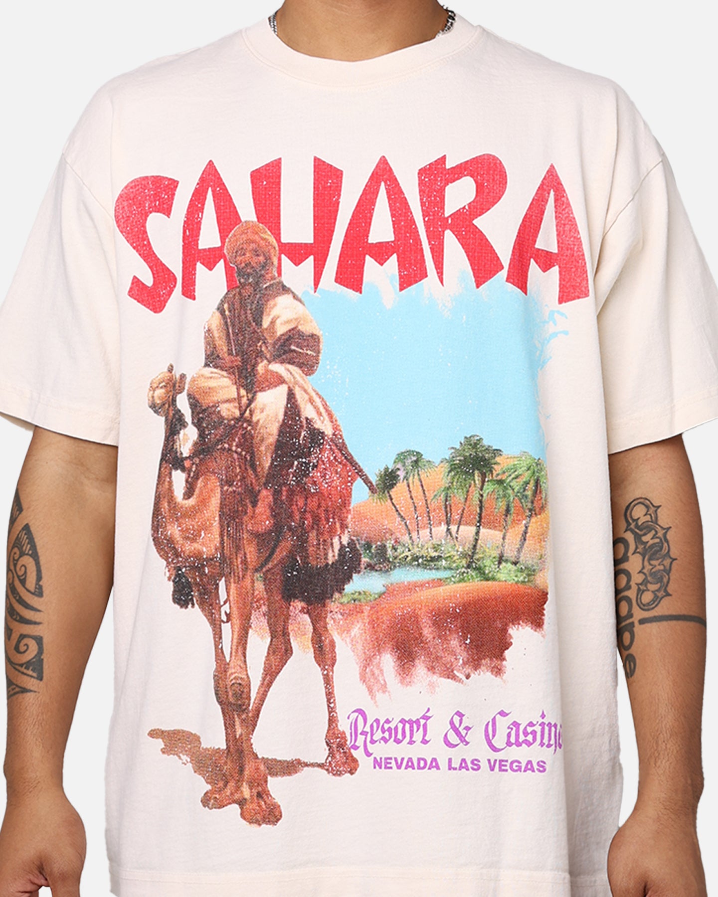 Vintage Sahara Casino T-Shirt - Retro American Thrift Style White Cotton Tee for Men & Women | Perfect for Casual Wear, Parties, and Vintage Lovers