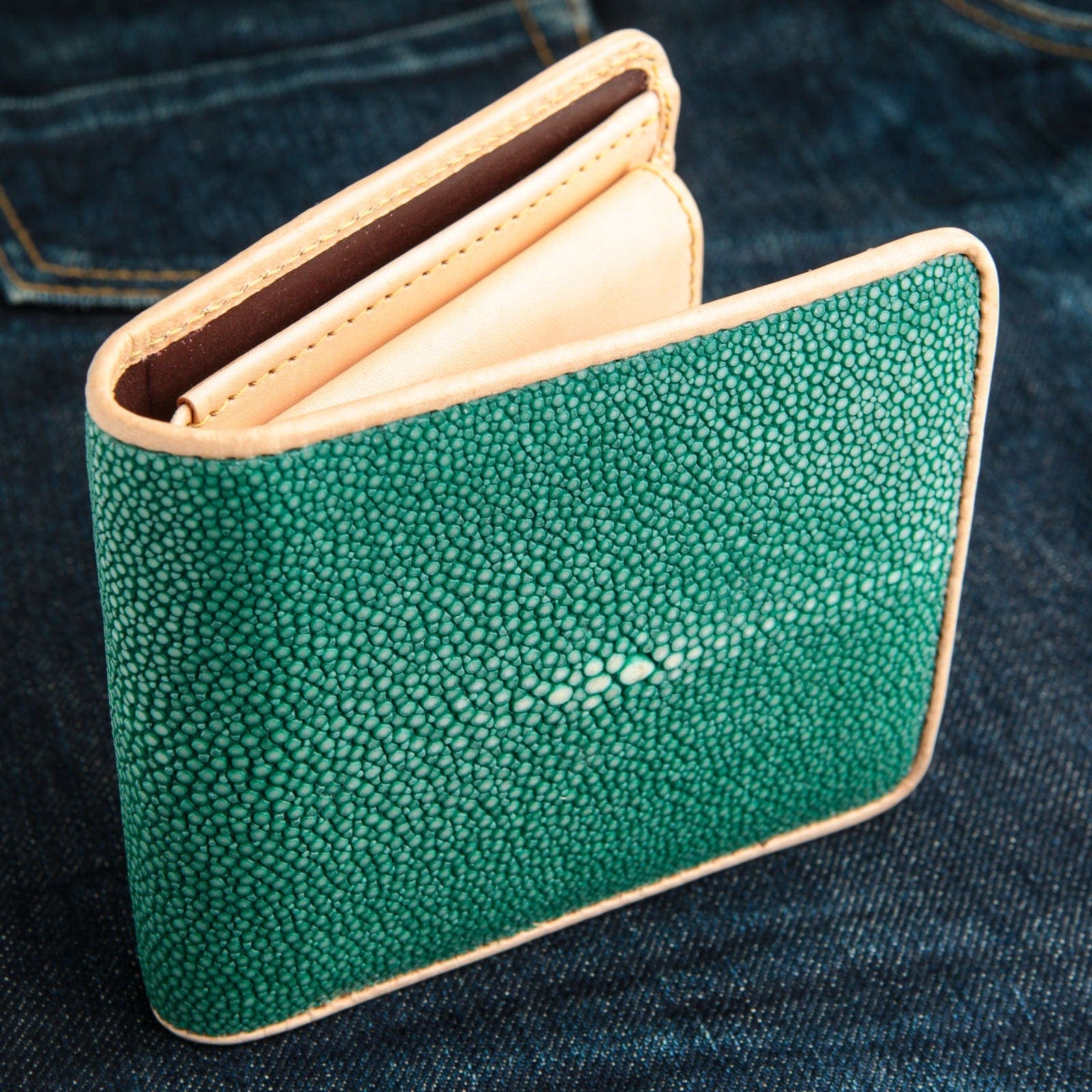 Premium Genuine Stingray Leather Wallet for Men - Durable & Stylish RFID Blocking Bifold Wallet - Perfect Gift for Business, Travel & Everyday Use