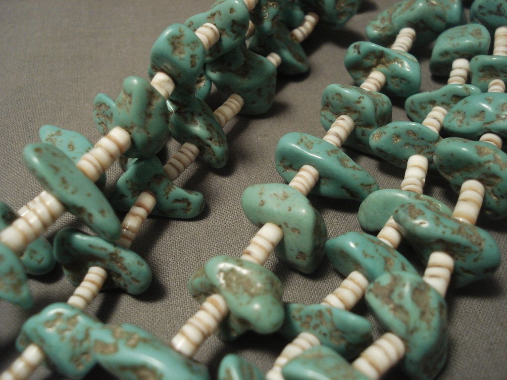 Vintage Navajo Native American Turquoise Necklace - 155g Handcrafted Green Turquoise Jewelry for Women, Perfect for Boho Fashion & Cultural Events