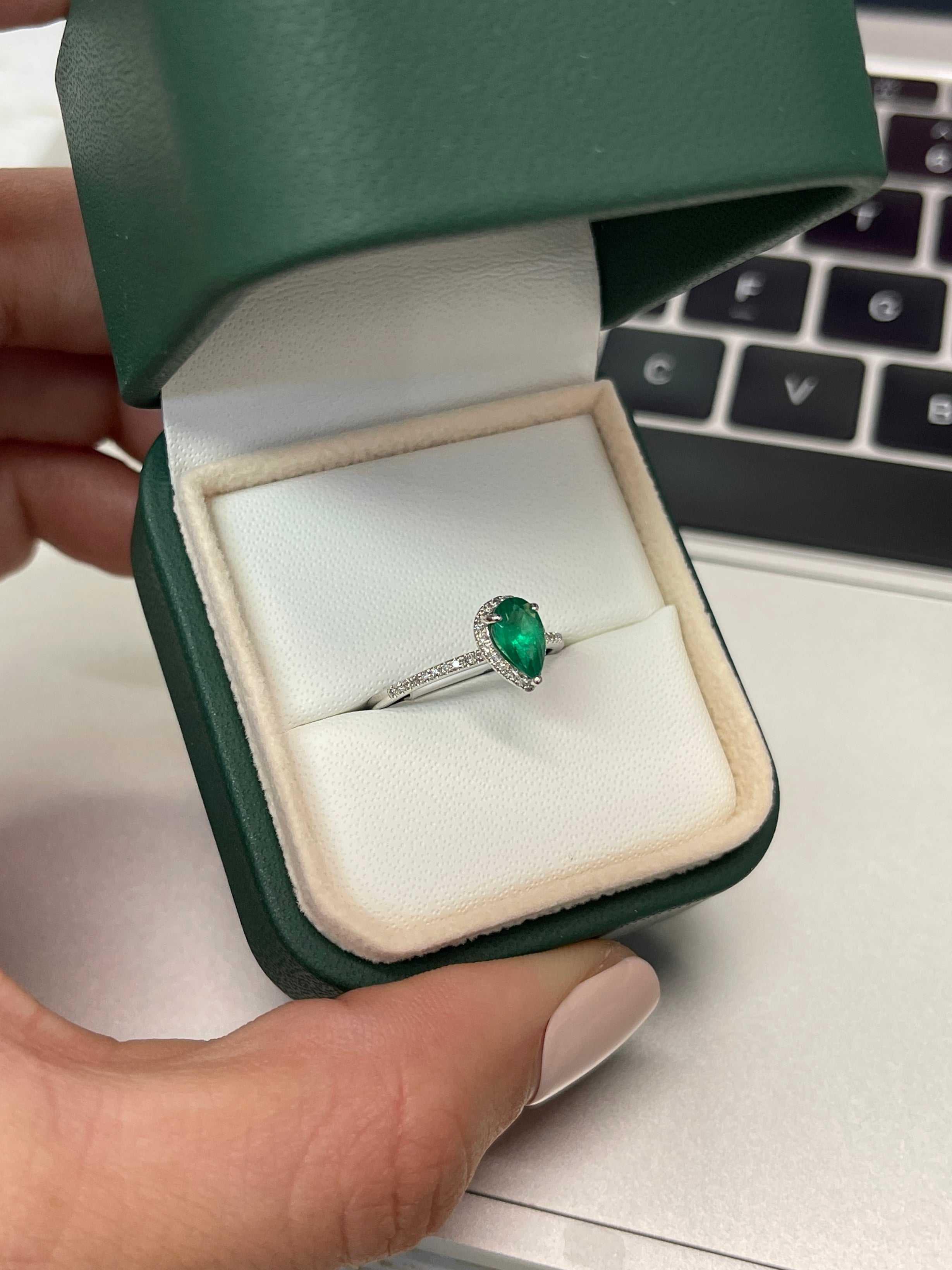 1.10tcw Pear Cut Emerald & Diamond Engagement Ring in 14K Gold - Perfect for Proposals, Weddings & Anniversary Gifts