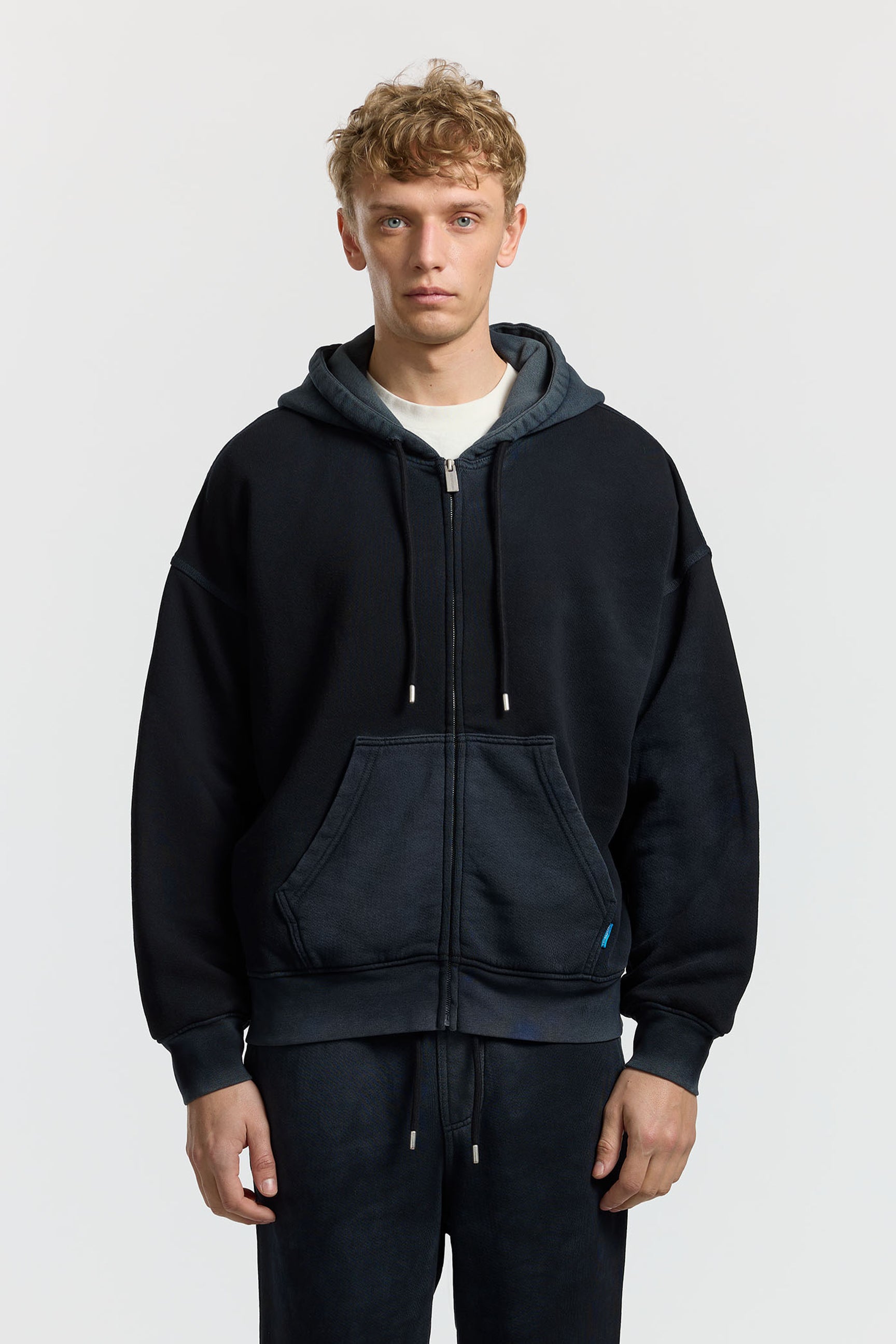 Boston Zip Up Hoodie for Men & Women - Comfortable Fleece Pullover with Front Pockets - Perfect for Casual Wear, Gym & Outdoor Activities