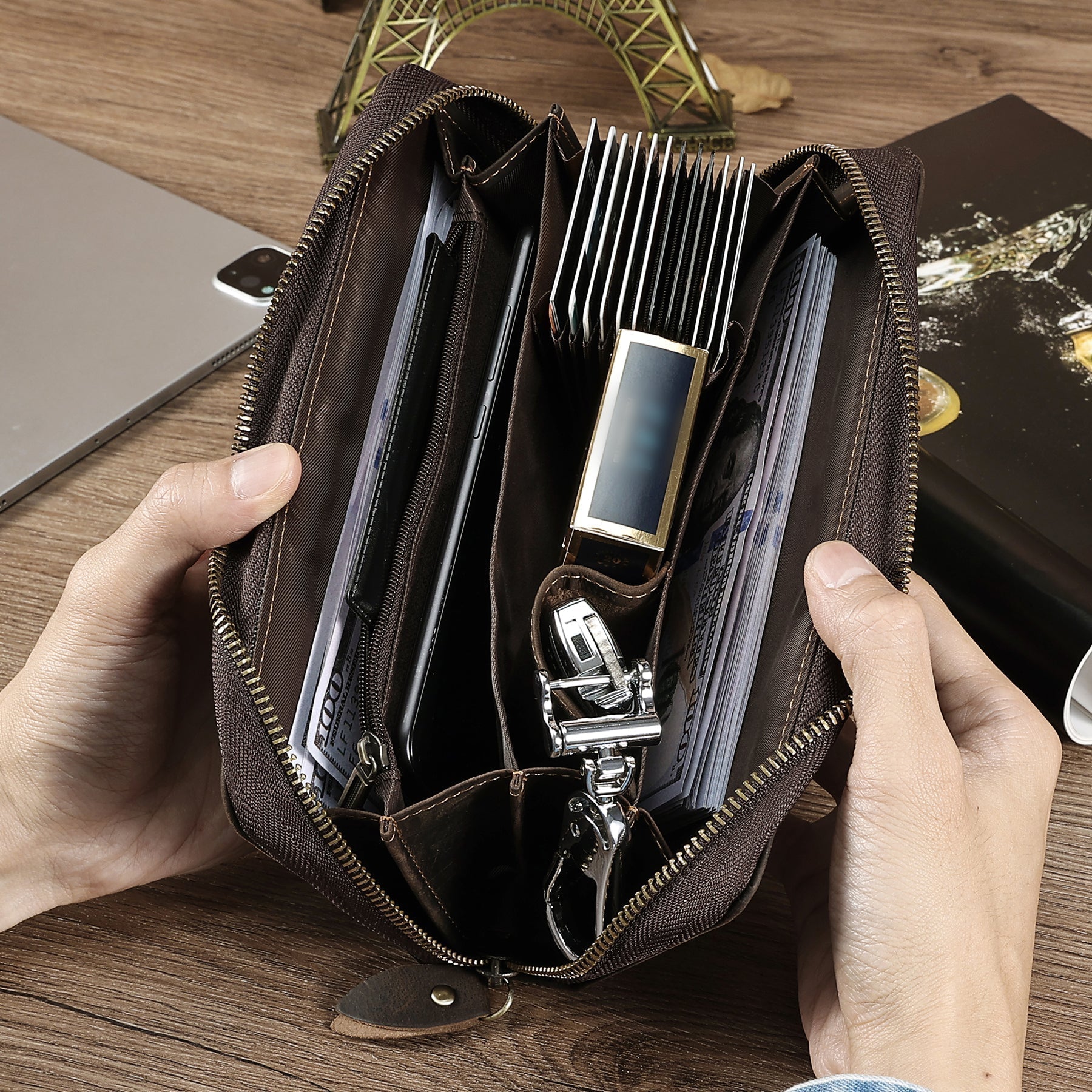 Men's RFID Blocking Slim Wallet - Secure & Compact Leather Card Holder for Credit Cards & Cash - Perfect for Travel, Business & Everyday Use