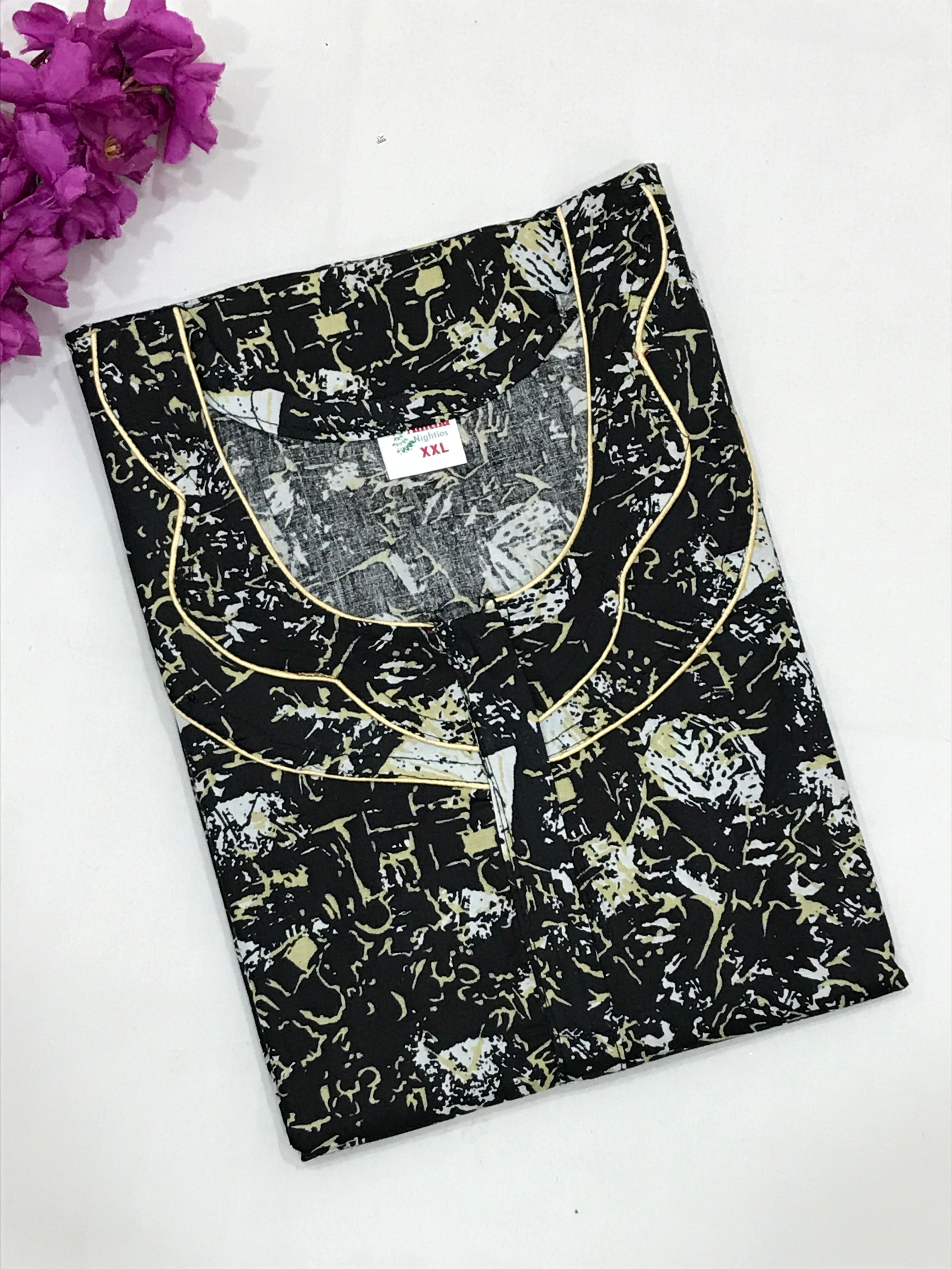Black and White Triangle Design Nightgown for Women - Soft and Comfortable Sleepwear for Relaxing at Home or Lounging