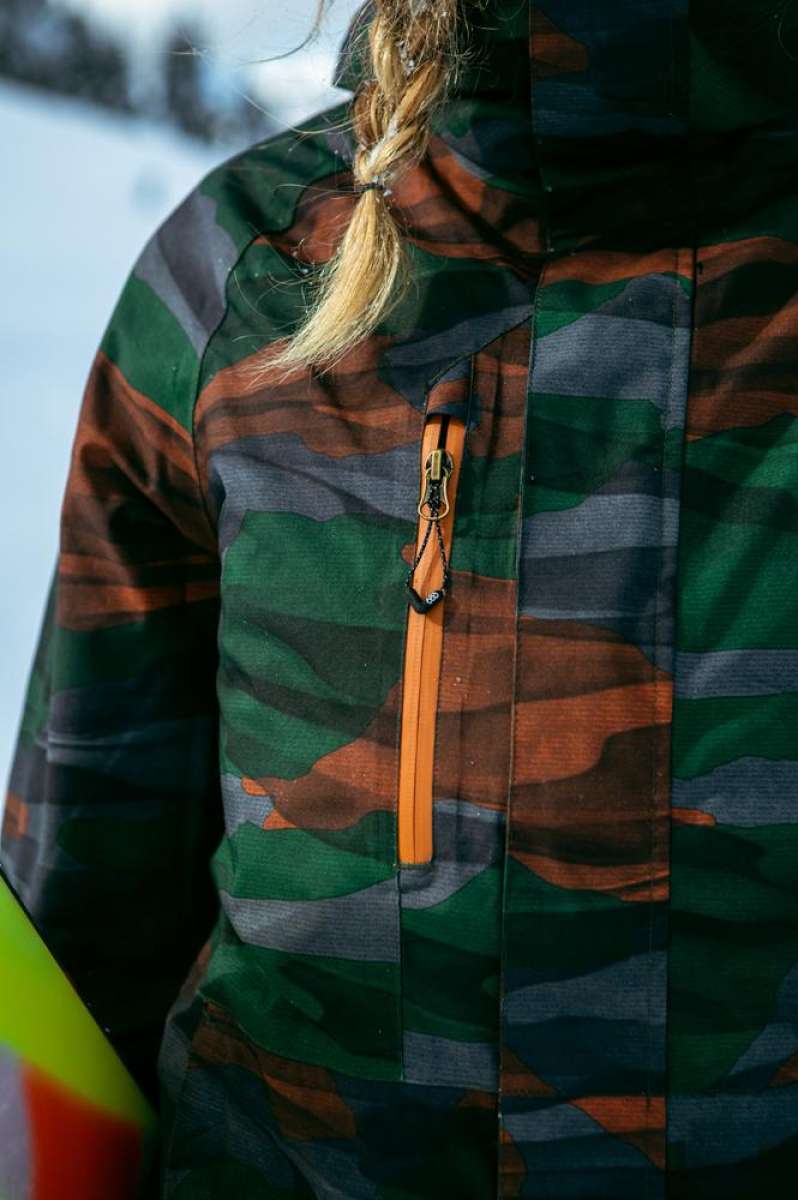 686 Women's GLCR GORE-TEX Willow Insulated Winter Jacket 2022 - Waterproof Windproof Ski Jacket for Snowboarding & Outdoor Activities