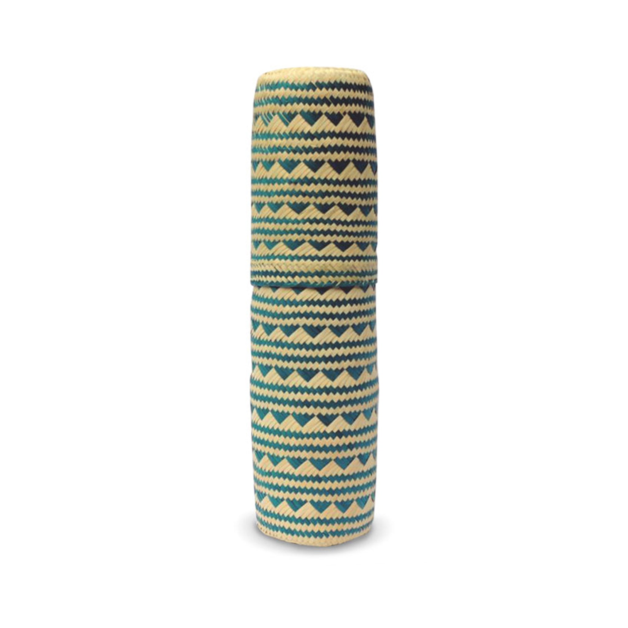 DEL MAGUEY Handwoven Mezcal Bottle Basket - Traditional Mexican Agave Fiber Holder for Mezcal & Tequila - Perfect for Home Bar, Gifts & Party Decor