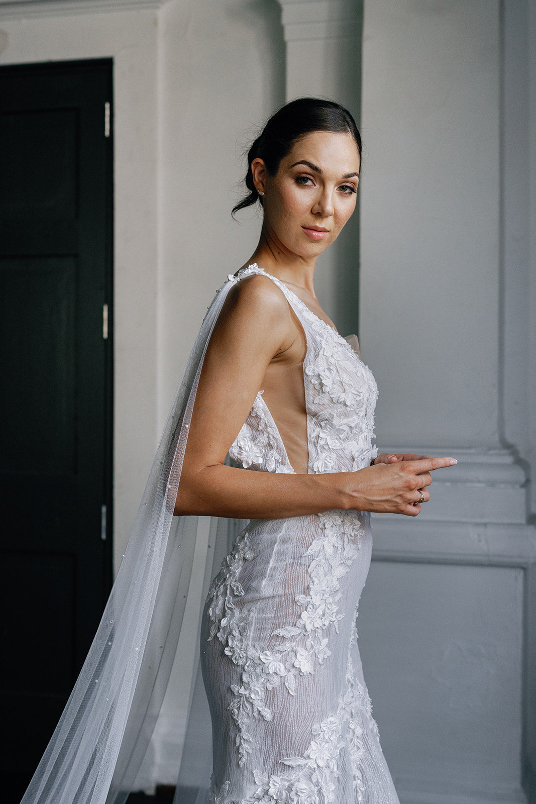 Luna Pearl Bridal Wings - Elegant Wedding Angel Wings for Bride, Bridesmaids & Flower Girls - Perfect for Bridal Showers, Bachelorette Parties & Photo Shoots