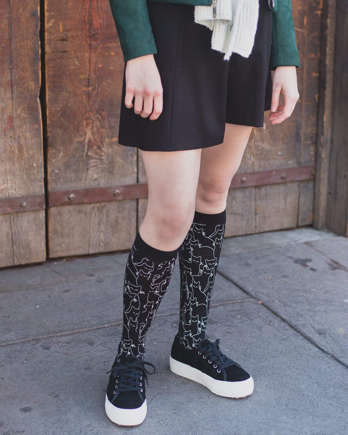 MeMoi Women's Kitten Print Knee High Socks - Cute Cat Pattern Stockings for Casual Wear, Cosplay & Outfits