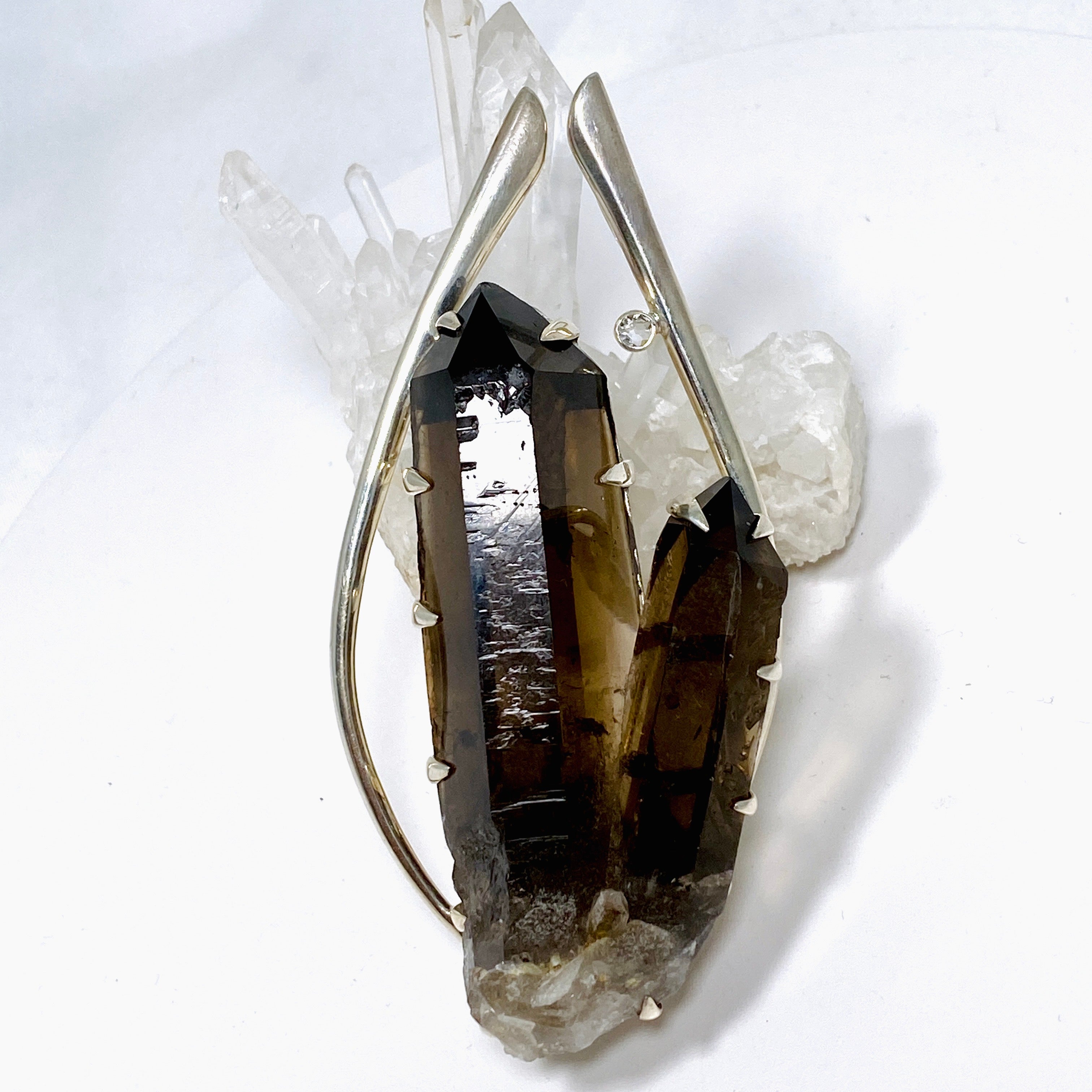 Natural Smokey Quartz Crystal Pendant Necklace - Healing Stone Jewelry for Women & Men - Perfect for Meditation, Energy Cleansing & Spiritual Gifts