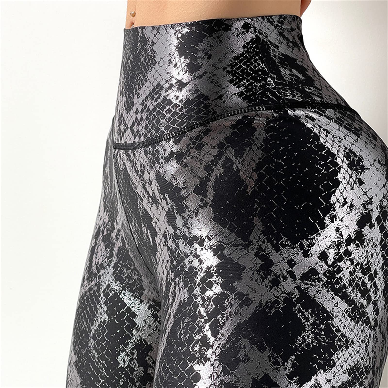 High Waisted Workout Leggings for Women - Seamless Yoga Pants with Snakeskin Print & Tummy Control - Sweat Proof & Comfortable - Black XL - Perfect for Gym, Yoga & Running